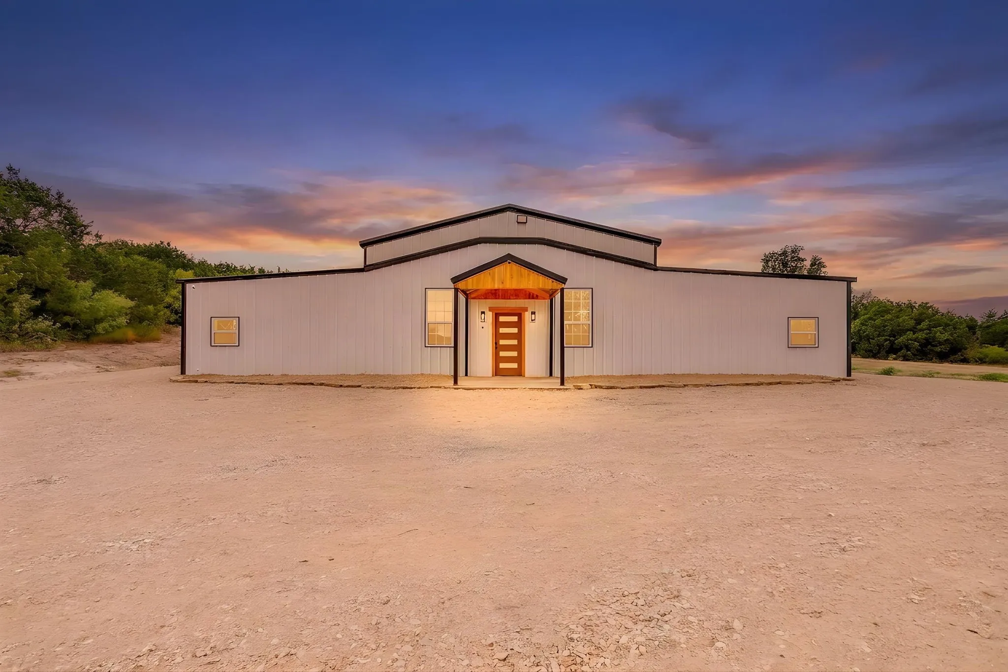 Single Family Residence For Sale in Parker County , 1011 Carsyn Creek Road, Weatherford, Texas 76087, 2 Bedroom, 3 Bathroom, 4 Garage spaces, 2,646 Sqft, built in 2023, mls#21370100, Real Estate Agent in Weatherford, Homes For Sale in Parker county, Homes For Sale in Weatherford, Realtor in Weatherford Texas, Real Estate Brokerage Independent Realty Texas, Luminita Cordes Realtor