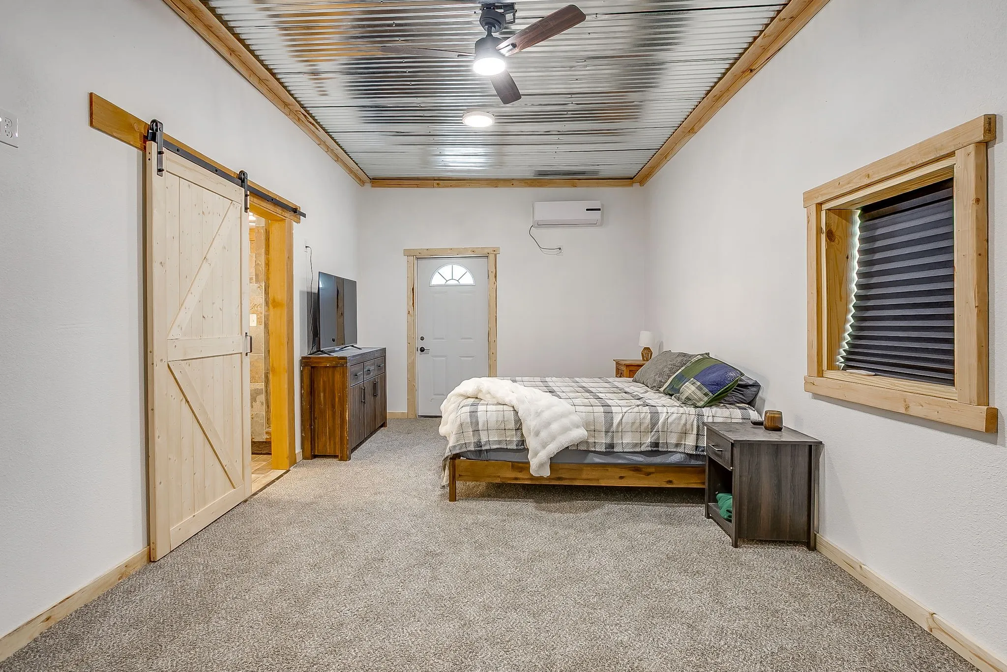 Single Family Residence For Sale in Parker County , 1011 Carsyn Creek Road, Weatherford, Texas 76087, 2 Bedroom, 3 Bathroom, 4 Garage spaces, 2,646 Sqft, built in 2023, mls#21370100, Real Estate Agent in Weatherford, Homes For Sale in Parker county, Homes For Sale in Weatherford, Realtor in Weatherford Texas, Real Estate Brokerage Independent Realty Texas, Luminita Cordes Realtor