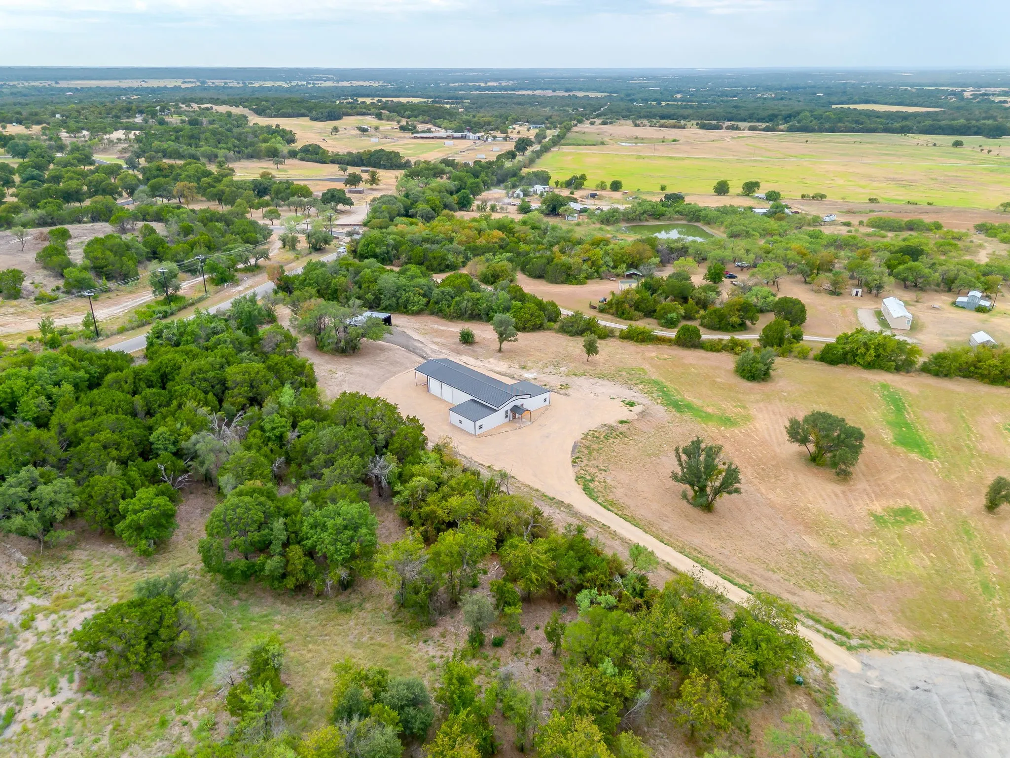 Single Family Residence For Sale in Parker County , 1011 Carsyn Creek Road, Weatherford, Texas 76087, 2 Bedroom, 3 Bathroom, 4 Garage spaces, 2,646 Sqft, built in 2023, mls#21370100, Real Estate Agent in Weatherford, Homes For Sale in Parker county, Homes For Sale in Weatherford, Realtor in Weatherford Texas, Real Estate Brokerage Independent Realty Texas, Luminita Cordes Realtor