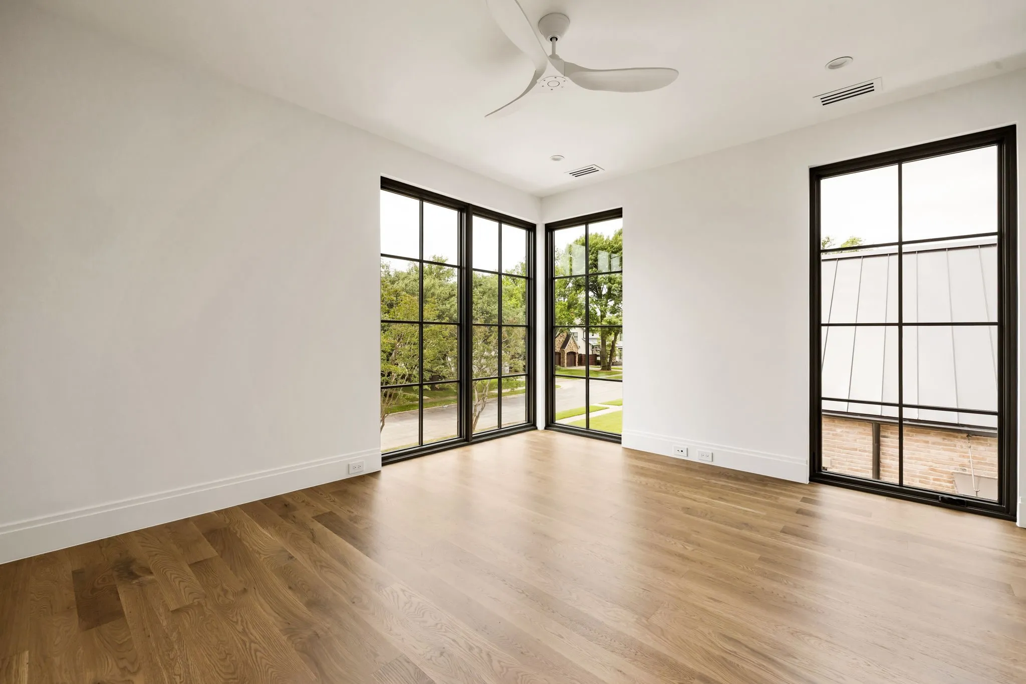 Single Family Residence For Sale in Dallas County , 6457 Ellsworth Avenue, Dallas, Texas 75214, 5 Bedroom, 7 Bathroom, 2 Garage spaces, 5,050 Sqft, built in 2026, mls#21370505, Real Estate Agent in Dallas, Homes For Sale in Dallas county, Homes For Sale in Dallas, Realtor in Dallas Texas, Real Estate Brokerage Independent Realty Texas, Luminita Cordes Realtor