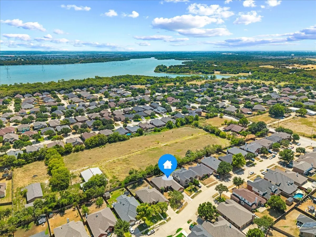 Single Family Residence For Sale in Tarrant County , 5907 Lantern Lane, Grand Prairie, Texas 75052, 3 Bedroom, 2 Bathroom, 2 Garage spaces, 2,497 Sqft, built in 2004, mls#21367610, Real Estate Agent in Grand Prairie, Homes For Sale in Tarrant county, Homes For Sale in Grand Prairie, Realtor in Grand Prairie Texas, Real Estate Brokerage Independent Realty Texas, Luminita Cordes Realtor