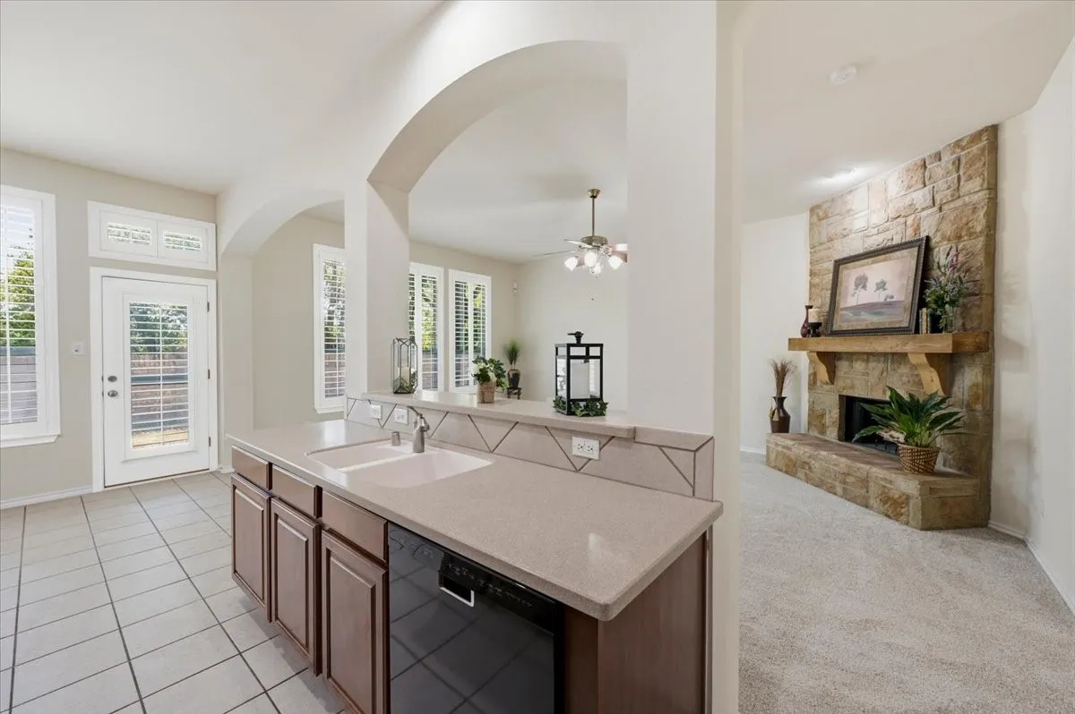 Single Family Residence For Sale in Tarrant County , 5907 Lantern Lane, Grand Prairie, Texas 75052, 3 Bedroom, 2 Bathroom, 2 Garage spaces, 2,497 Sqft, built in 2004, mls#21367610, Real Estate Agent in Grand Prairie, Homes For Sale in Tarrant county, Homes For Sale in Grand Prairie, Realtor in Grand Prairie Texas, Real Estate Brokerage Independent Realty Texas, Luminita Cordes Realtor