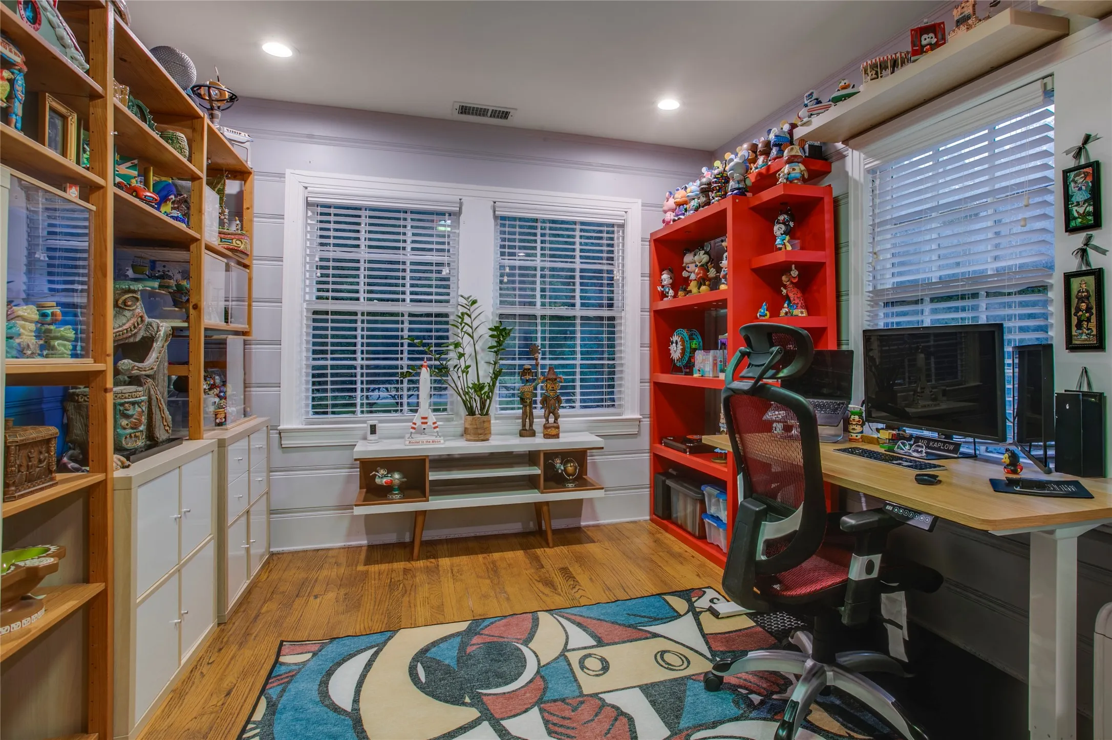 Single Family Residence For Sale in Dallas County , 2831 Duval Drive, Dallas, Texas 75211, 3 Bedroom, 1 Bathroom, 1 Garage spaces, 1,430 Sqft, built in 1941, mls#21370016, Real Estate Agent in Dallas, Homes For Sale in Dallas county, Homes For Sale in Dallas, Realtor in Dallas Texas, Real Estate Brokerage Independent Realty Texas, Luminita Cordes Realtor