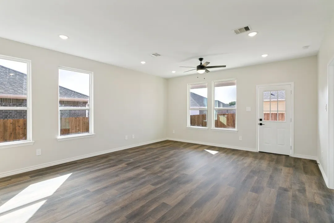 Single Family Residence For Rent in Johnson County , 1424 Dry Creek Drive, Cleburne, Texas 76033, 4 Bedroom, 2 Bathroom, 2 Garage spaces, 1,676 Sqft, built in 2026, mls#21362910, Real Estate Agent in Cleburne, Homes For Rent in Johnson county, Homes For Rent in Cleburne, Realtor in Cleburne Texas, Real Estate Brokerage Independent Realty Texas, Luminita Cordes Realtor