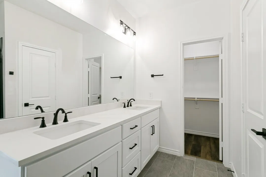 Single Family Residence For Rent in Johnson County , 1424 Dry Creek Drive, Cleburne, Texas 76033, 4 Bedroom, 2 Bathroom, 2 Garage spaces, 1,676 Sqft, built in 2026, mls#21362910, Real Estate Agent in Cleburne, Homes For Rent in Johnson county, Homes For Rent in Cleburne, Realtor in Cleburne Texas, Real Estate Brokerage Independent Realty Texas, Luminita Cordes Realtor