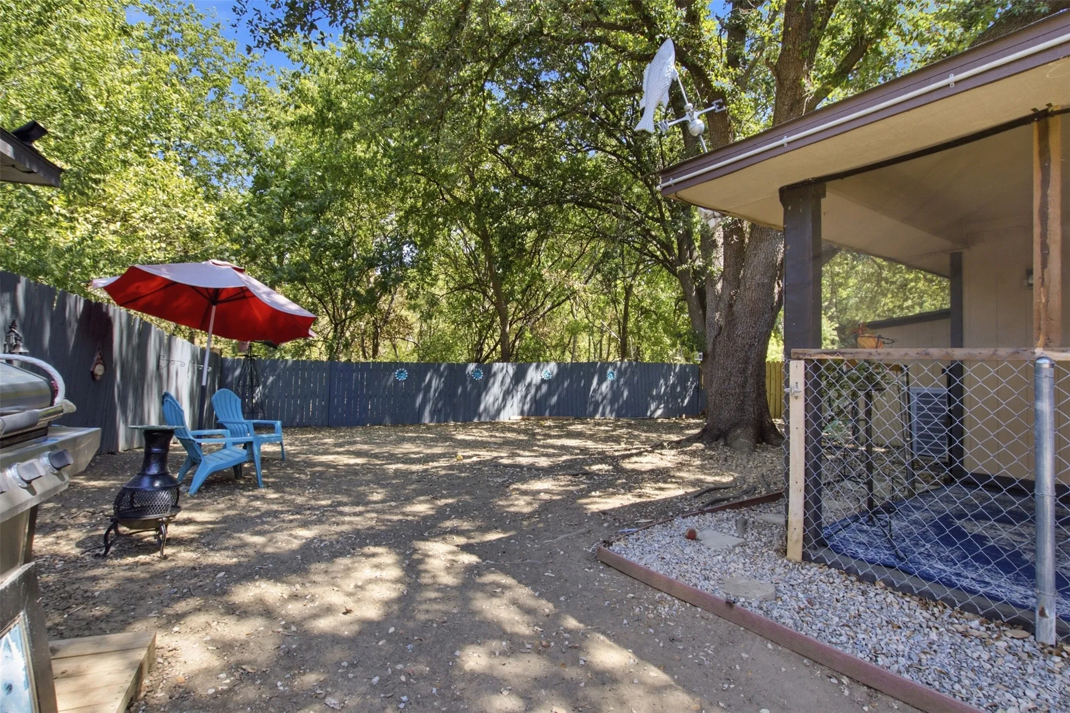 Single Family Residence For Sale in Tarrant County , 103 Caprock Drive, Arlington, Texas 76018, 3 Bedroom, 2 Bathroom, 2 Garage spaces, 1,136 Sqft, built in 1986, mls#21370533, Real Estate Agent in Arlington, Homes For Sale in Tarrant county, Homes For Sale in Arlington, Realtor in Arlington Texas, Real Estate Brokerage Independent Realty Texas, Luminita Cordes Realtor