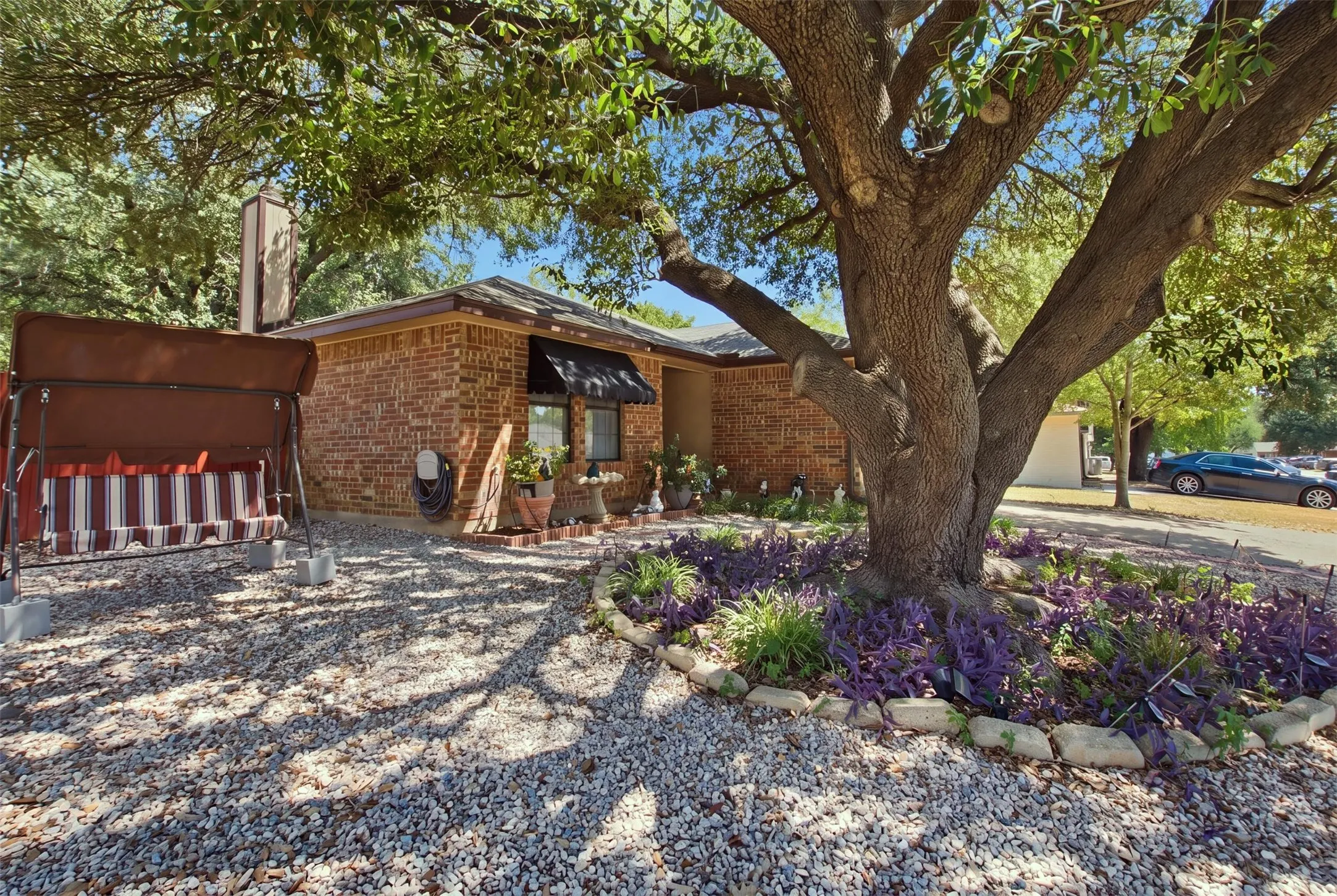 Single Family Residence For Sale in Tarrant County , 103 Caprock Drive, Arlington, Texas 76018, 3 Bedroom, 2 Bathroom, 2 Garage spaces, 1,136 Sqft, built in 1986, mls#21370533, Real Estate Agent in Arlington, Homes For Sale in Tarrant county, Homes For Sale in Arlington, Realtor in Arlington Texas, Real Estate Brokerage Independent Realty Texas, Luminita Cordes Realtor