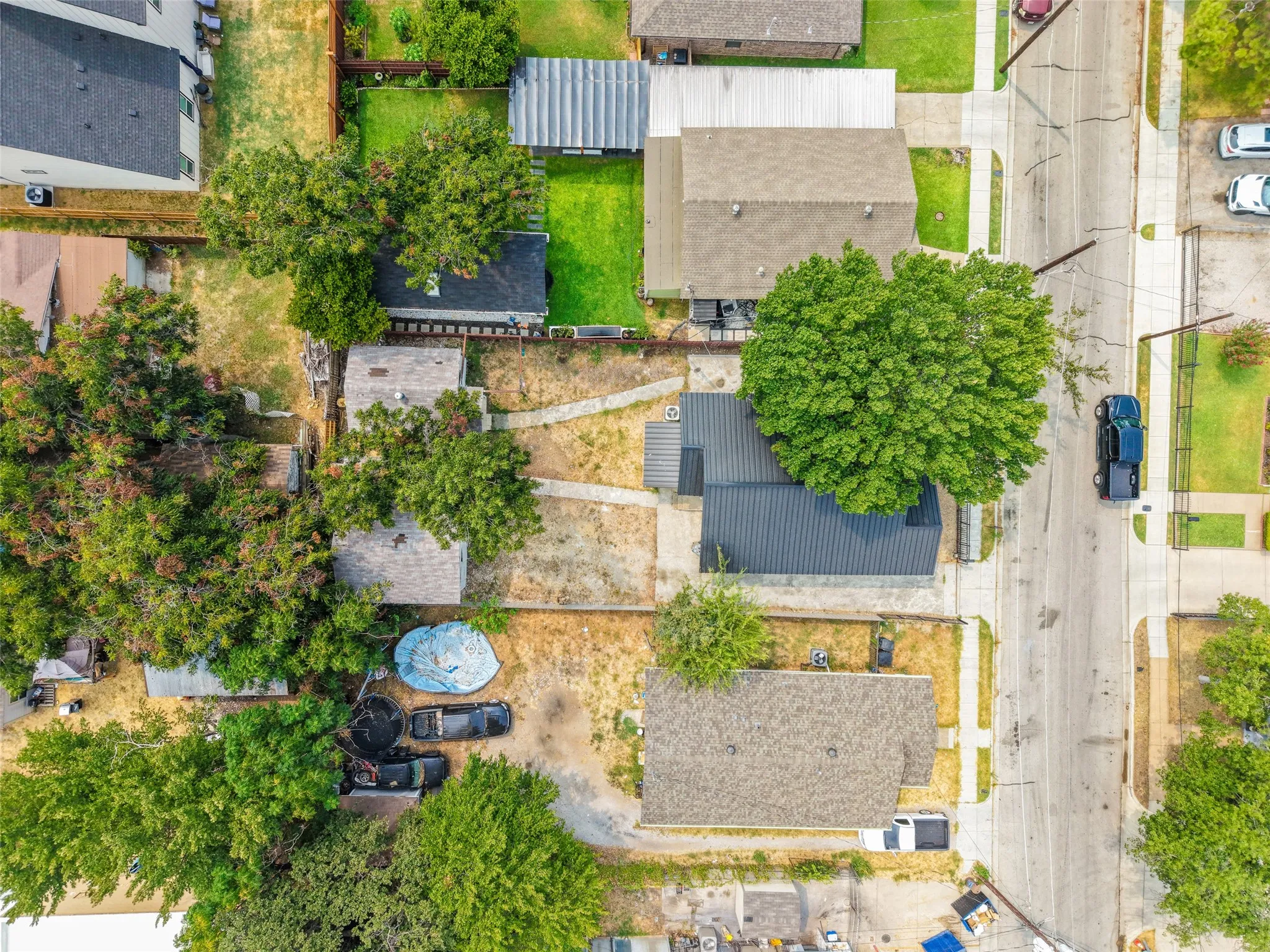Single Family Residence For Sale in Tarrant County , 2520 Dell Street, Fort Worth, Texas 76111, 2 Bedroom, 3 Bathroom, Garage spaces, 1,000 Sqft, built in 1920, mls#21370537, Real Estate Agent in Fort Worth, Homes For Sale in Tarrant county, Homes For Sale in Fort Worth, Realtor in Fort Worth Texas, Real Estate Brokerage Independent Realty Texas, Luminita Cordes Realtor