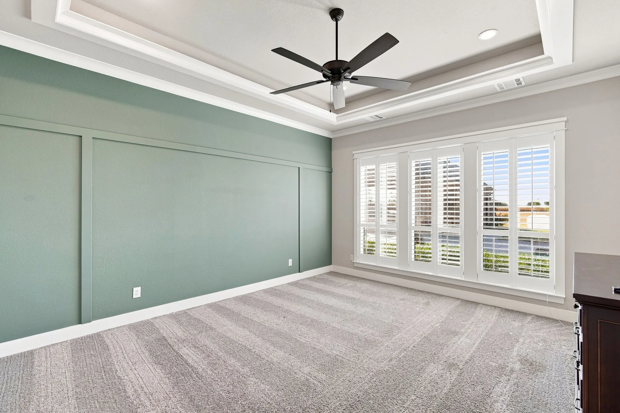 Single Family Residence For Sale in Ellis County , 400 Dove Meadow Trail, Waxahachie, Texas 75167, 4 Bedroom, 3 Bathroom, 3 Garage spaces, 3,217 Sqft, built in 2021, mls#21368181, Real Estate Agent in Waxahachie, Homes For Sale in Ellis county, Homes For Sale in Waxahachie, Realtor in Waxahachie Texas, Real Estate Brokerage Independent Realty Texas, Luminita Cordes Realtor