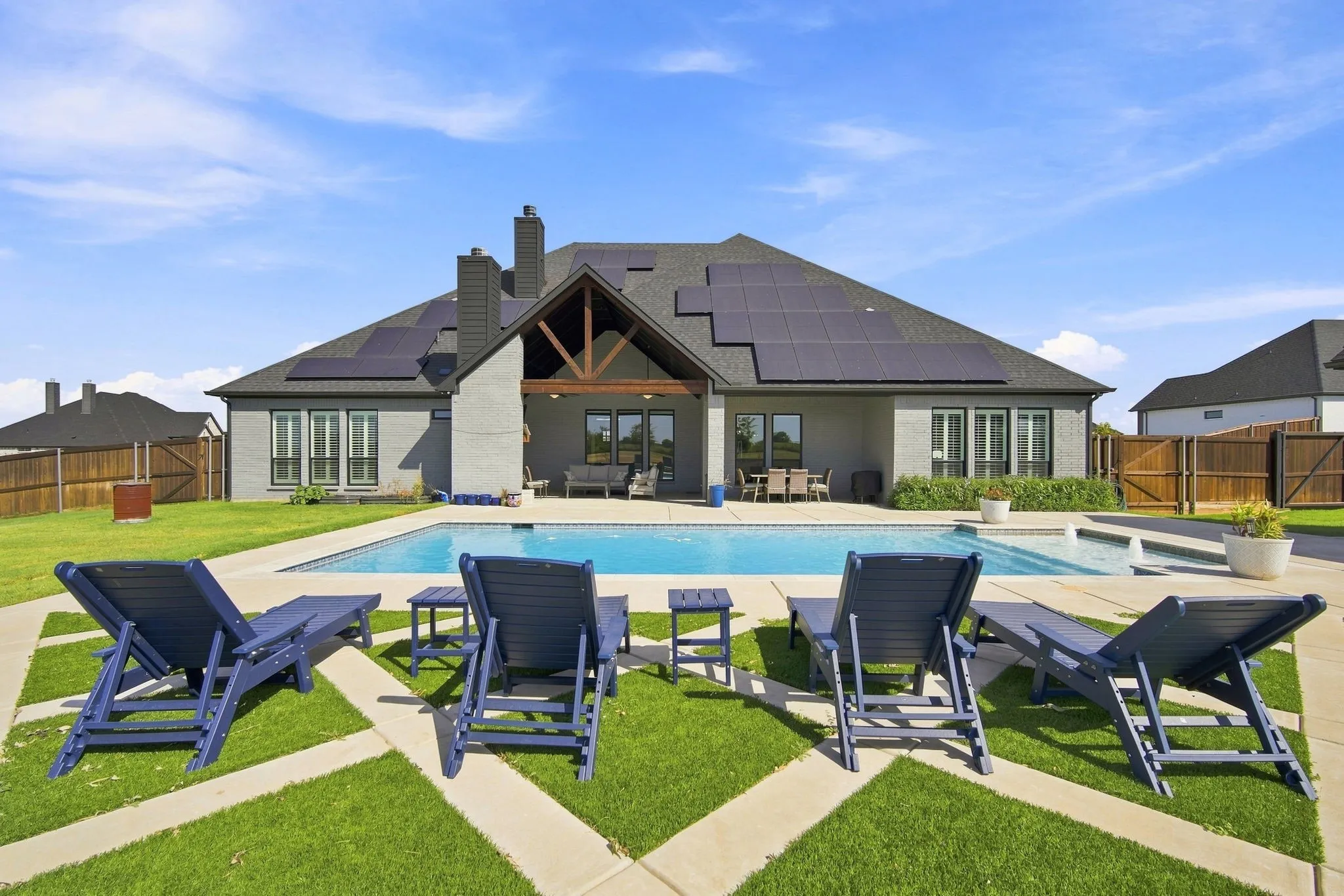 Single Family Residence For Sale in Ellis County , 400 Dove Meadow Trail, Waxahachie, Texas 75167, 4 Bedroom, 3 Bathroom, 3 Garage spaces, 3,217 Sqft, built in 2021, mls#21368181, Real Estate Agent in Waxahachie, Homes For Sale in Ellis county, Homes For Sale in Waxahachie, Realtor in Waxahachie Texas, Real Estate Brokerage Independent Realty Texas, Luminita Cordes Realtor