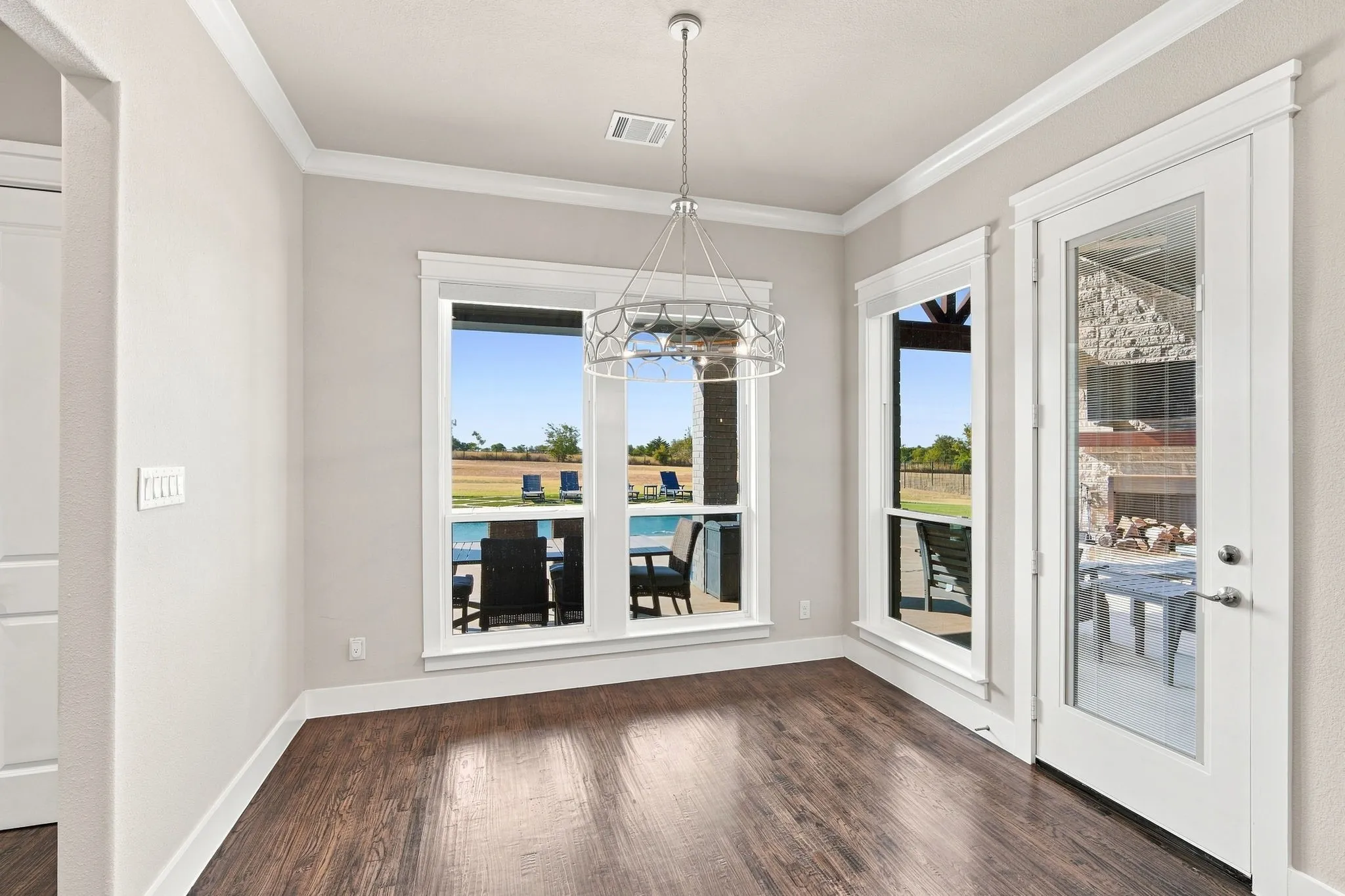 Single Family Residence For Sale in Ellis County , 400 Dove Meadow Trail, Waxahachie, Texas 75167, 4 Bedroom, 3 Bathroom, 3 Garage spaces, 3,217 Sqft, built in 2021, mls#21368181, Real Estate Agent in Waxahachie, Homes For Sale in Ellis county, Homes For Sale in Waxahachie, Realtor in Waxahachie Texas, Real Estate Brokerage Independent Realty Texas, Luminita Cordes Realtor