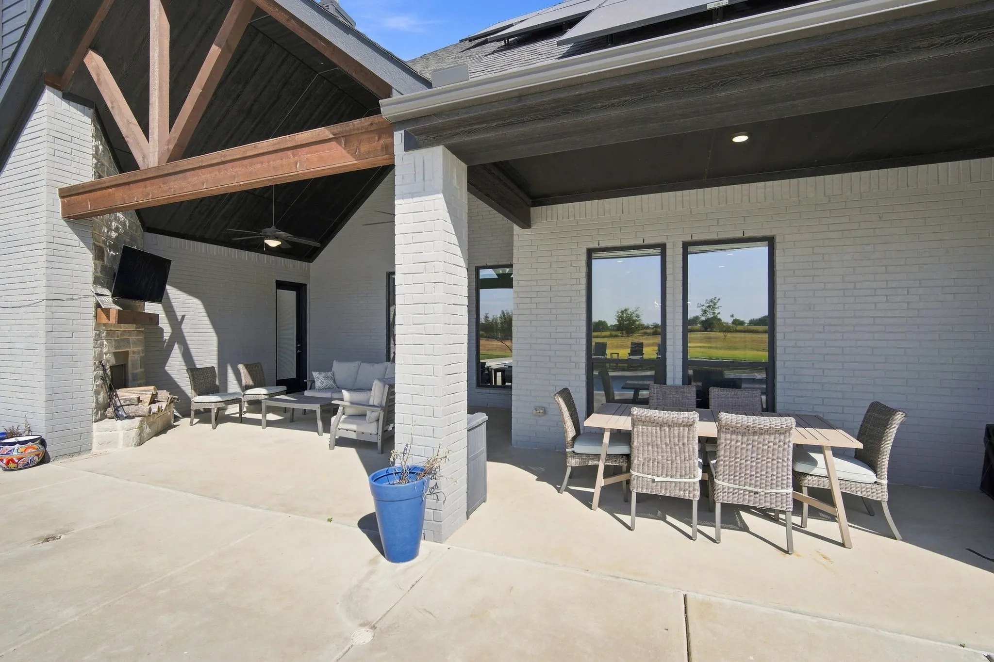 Single Family Residence For Sale in Ellis County , 400 Dove Meadow Trail, Waxahachie, Texas 75167, 4 Bedroom, 3 Bathroom, 3 Garage spaces, 3,217 Sqft, built in 2021, mls#21368181, Real Estate Agent in Waxahachie, Homes For Sale in Ellis county, Homes For Sale in Waxahachie, Realtor in Waxahachie Texas, Real Estate Brokerage Independent Realty Texas, Luminita Cordes Realtor