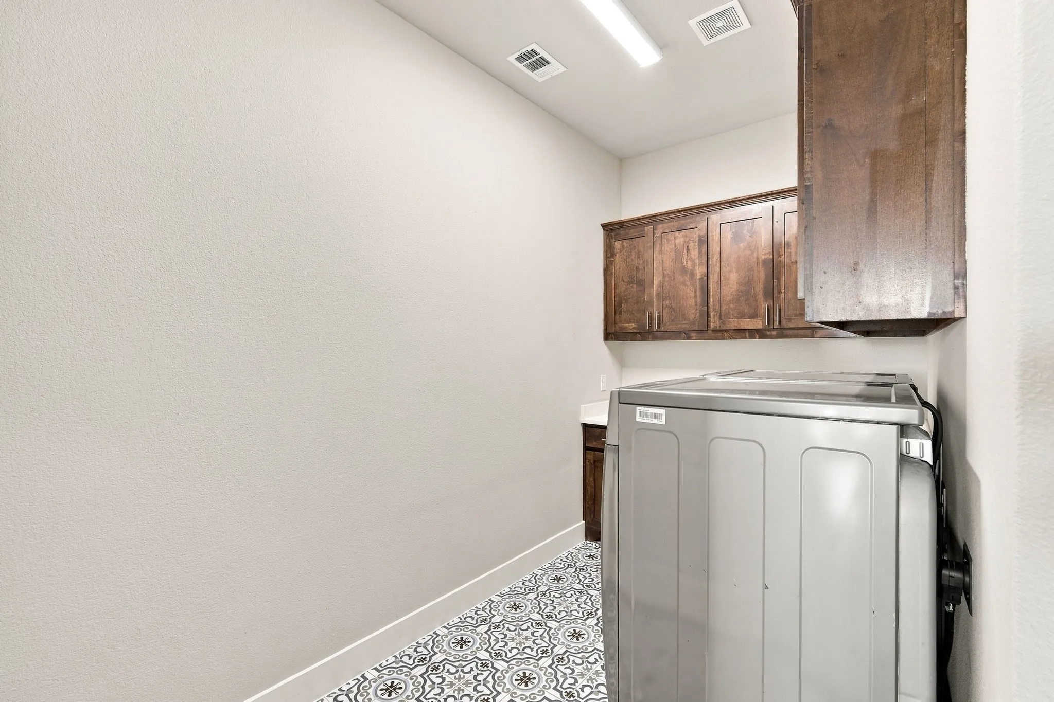 Single Family Residence For Sale in Ellis County , 400 Dove Meadow Trail, Waxahachie, Texas 75167, 4 Bedroom, 3 Bathroom, 3 Garage spaces, 3,217 Sqft, built in 2021, mls#21368181, Real Estate Agent in Waxahachie, Homes For Sale in Ellis county, Homes For Sale in Waxahachie, Realtor in Waxahachie Texas, Real Estate Brokerage Independent Realty Texas, Luminita Cordes Realtor