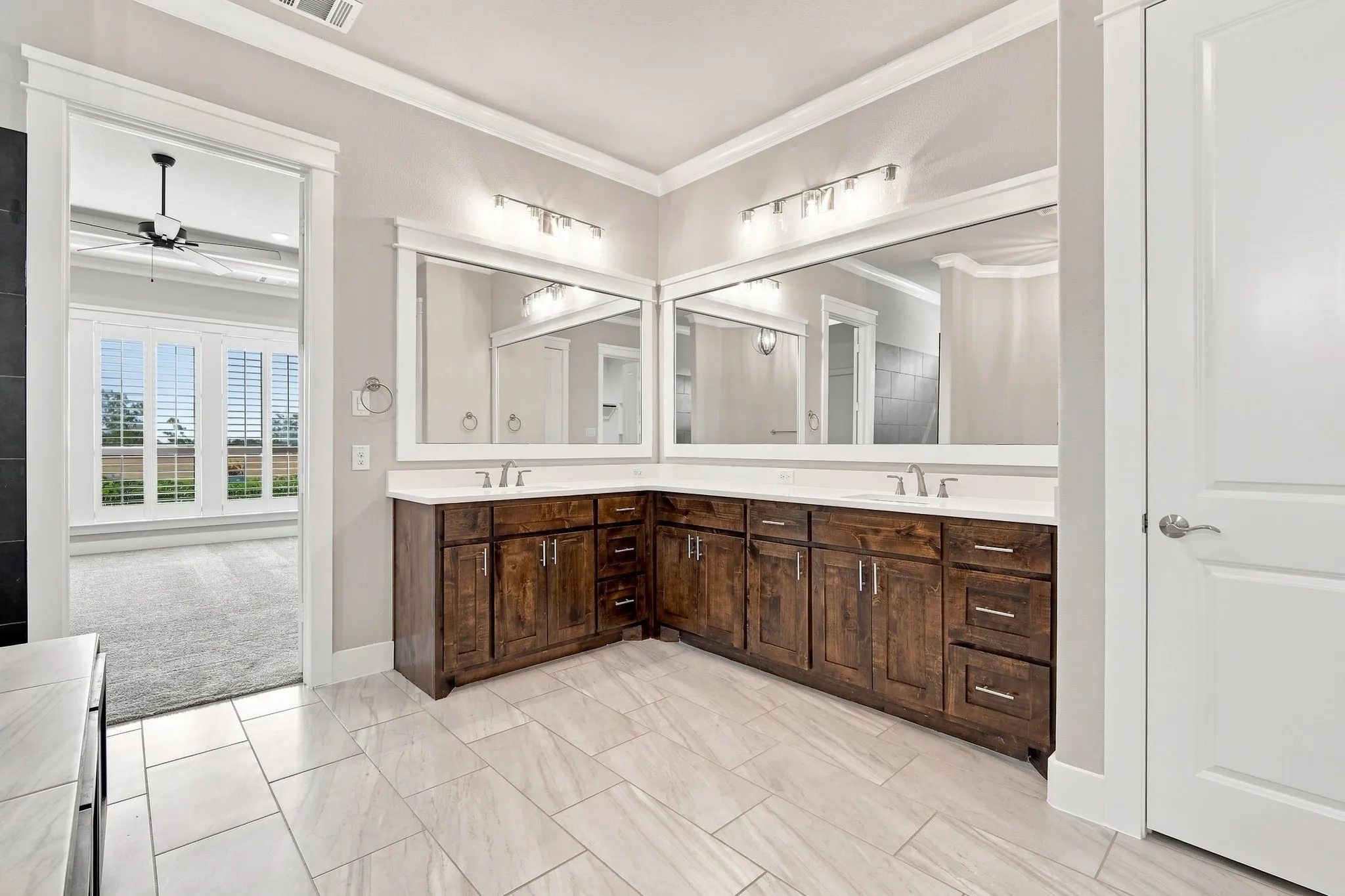 Single Family Residence For Sale in Ellis County , 400 Dove Meadow Trail, Waxahachie, Texas 75167, 4 Bedroom, 3 Bathroom, 3 Garage spaces, 3,217 Sqft, built in 2021, mls#21368181, Real Estate Agent in Waxahachie, Homes For Sale in Ellis county, Homes For Sale in Waxahachie, Realtor in Waxahachie Texas, Real Estate Brokerage Independent Realty Texas, Luminita Cordes Realtor
