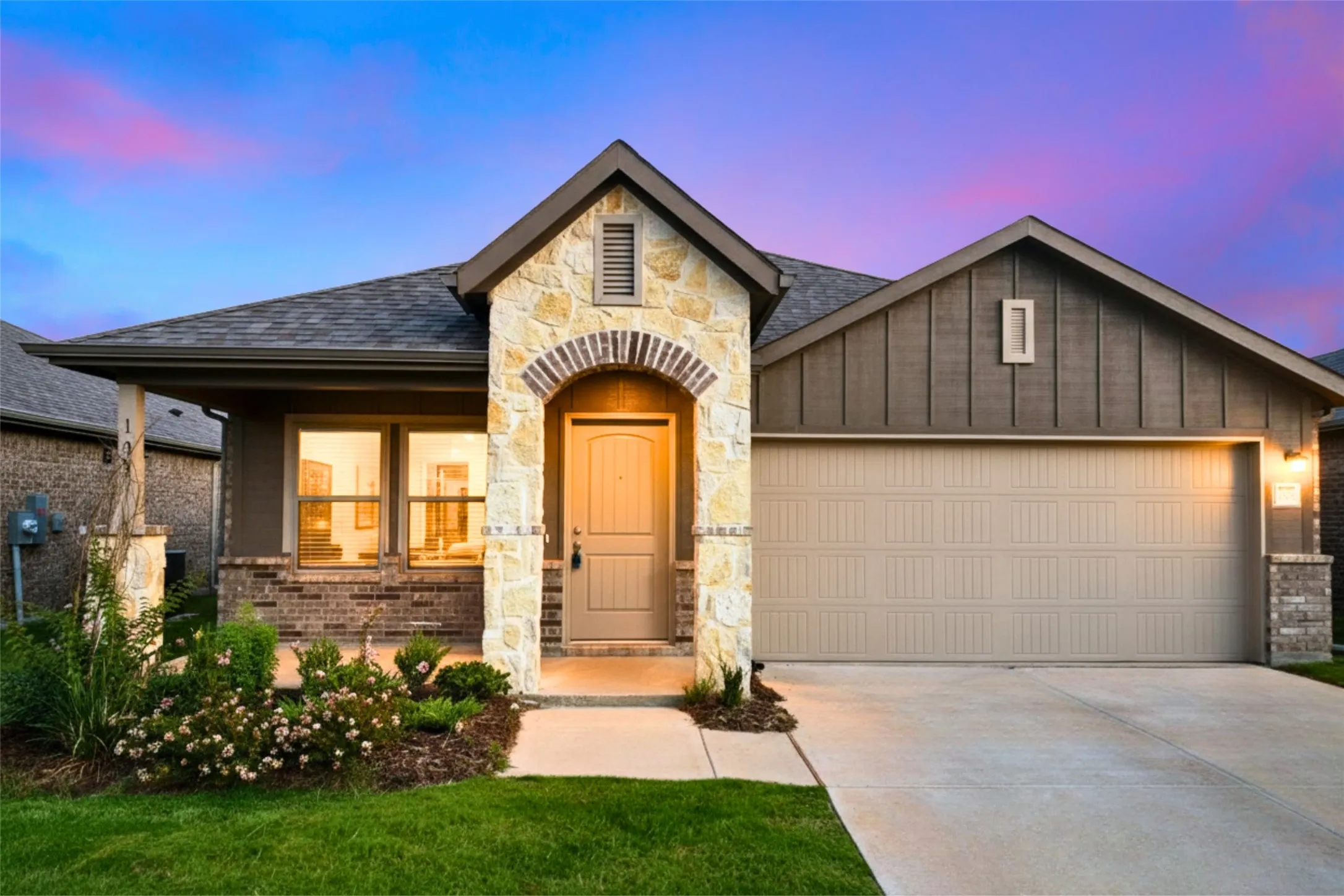 Single Family Residence For Rent in Kaufman County , 103 Rustic View Drive, Terrell, Texas 75160, 4 Bedroom, 2 Bathroom, 2 Garage spaces, 1,584 Sqft, built in 2023, mls#21370538, Real Estate Agent in Terrell, Homes For Rent in Kaufman county, Homes For Rent in Terrell, Realtor in Terrell Texas, Real Estate Brokerage Independent Realty Texas, Luminita Cordes Realtor