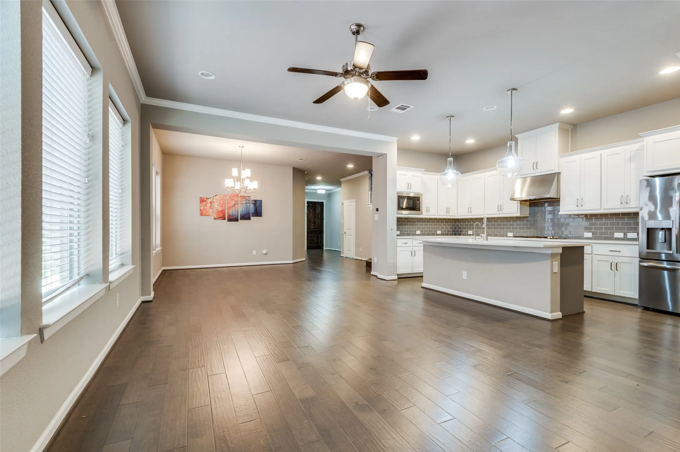 Single Family Residence For Rent in Dallas County , 6739 Palo Duro Drive, Irving, Texas 75063, 4 Bedroom, 4 Bathroom, 2 Garage spaces, 3,054 Sqft, built in 2017, mls#21341252, Real Estate Agent in Irving, Homes For Rent in Dallas county, Homes For Rent in Irving, Realtor in Irving Texas, Real Estate Brokerage Independent Realty Texas, Luminita Cordes Realtor