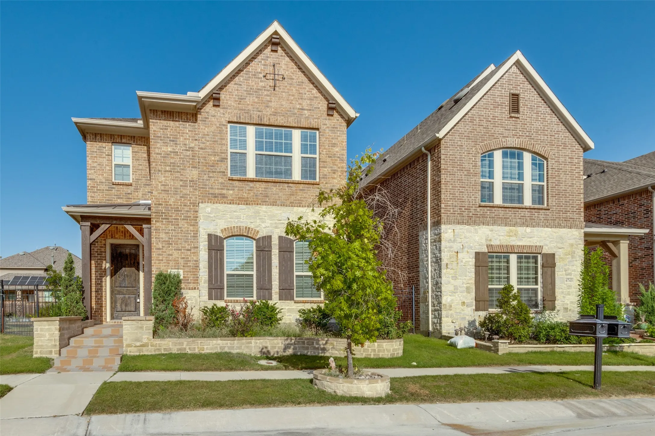 Single Family Residence For Rent in Dallas County , 6739 Palo Duro Drive, Irving, Texas 75063, 4 Bedroom, 4 Bathroom, 2 Garage spaces, 3,054 Sqft, built in 2017, mls#21341252, Real Estate Agent in Irving, Homes For Rent in Dallas county, Homes For Rent in Irving, Realtor in Irving Texas, Real Estate Brokerage Independent Realty Texas, Luminita Cordes Realtor