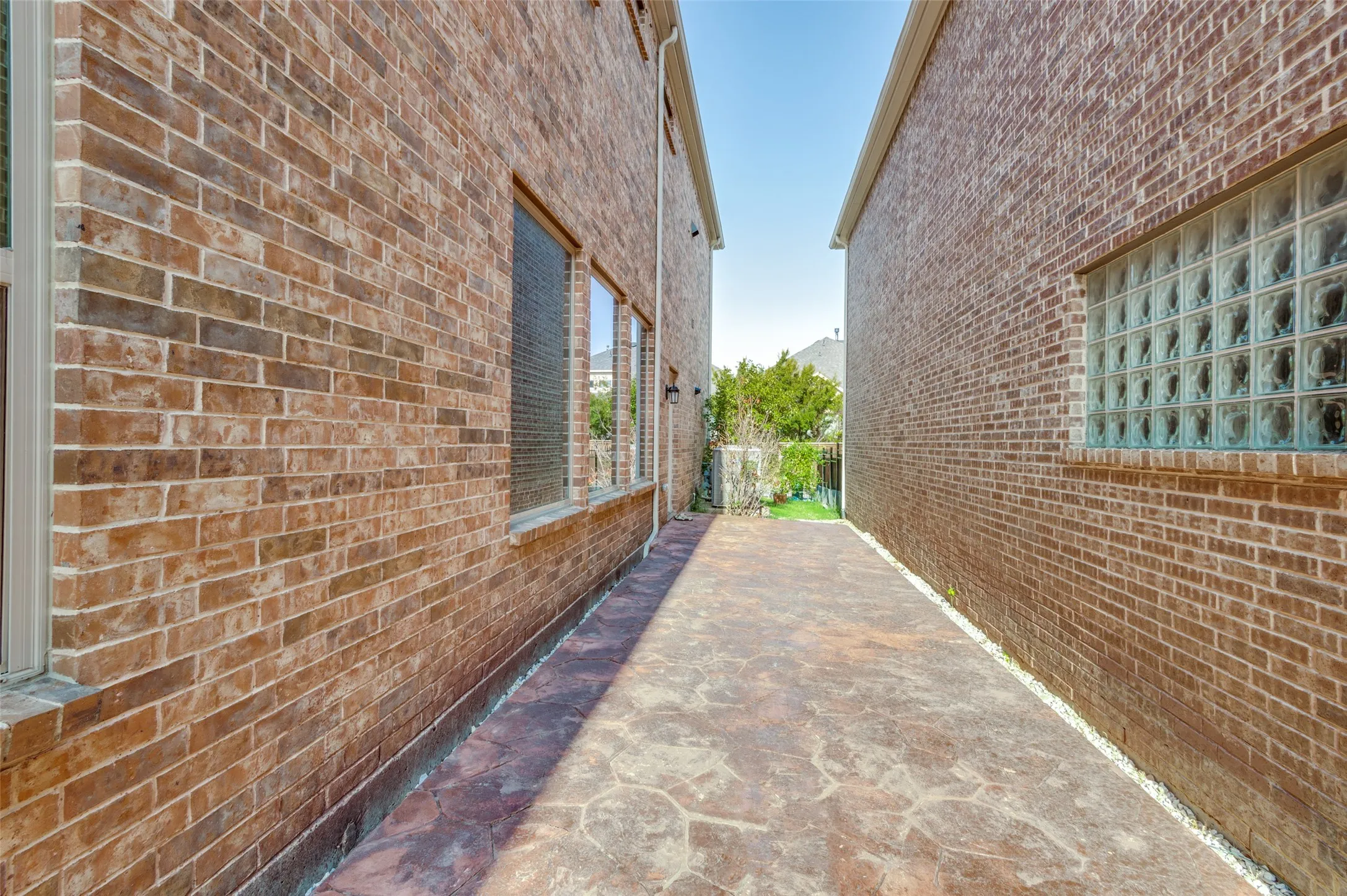 Single Family Residence For Rent in Dallas County , 6739 Palo Duro Drive, Irving, Texas 75063, 4 Bedroom, 4 Bathroom, 2 Garage spaces, 3,054 Sqft, built in 2017, mls#21341252, Real Estate Agent in Irving, Homes For Rent in Dallas county, Homes For Rent in Irving, Realtor in Irving Texas, Real Estate Brokerage Independent Realty Texas, Luminita Cordes Realtor