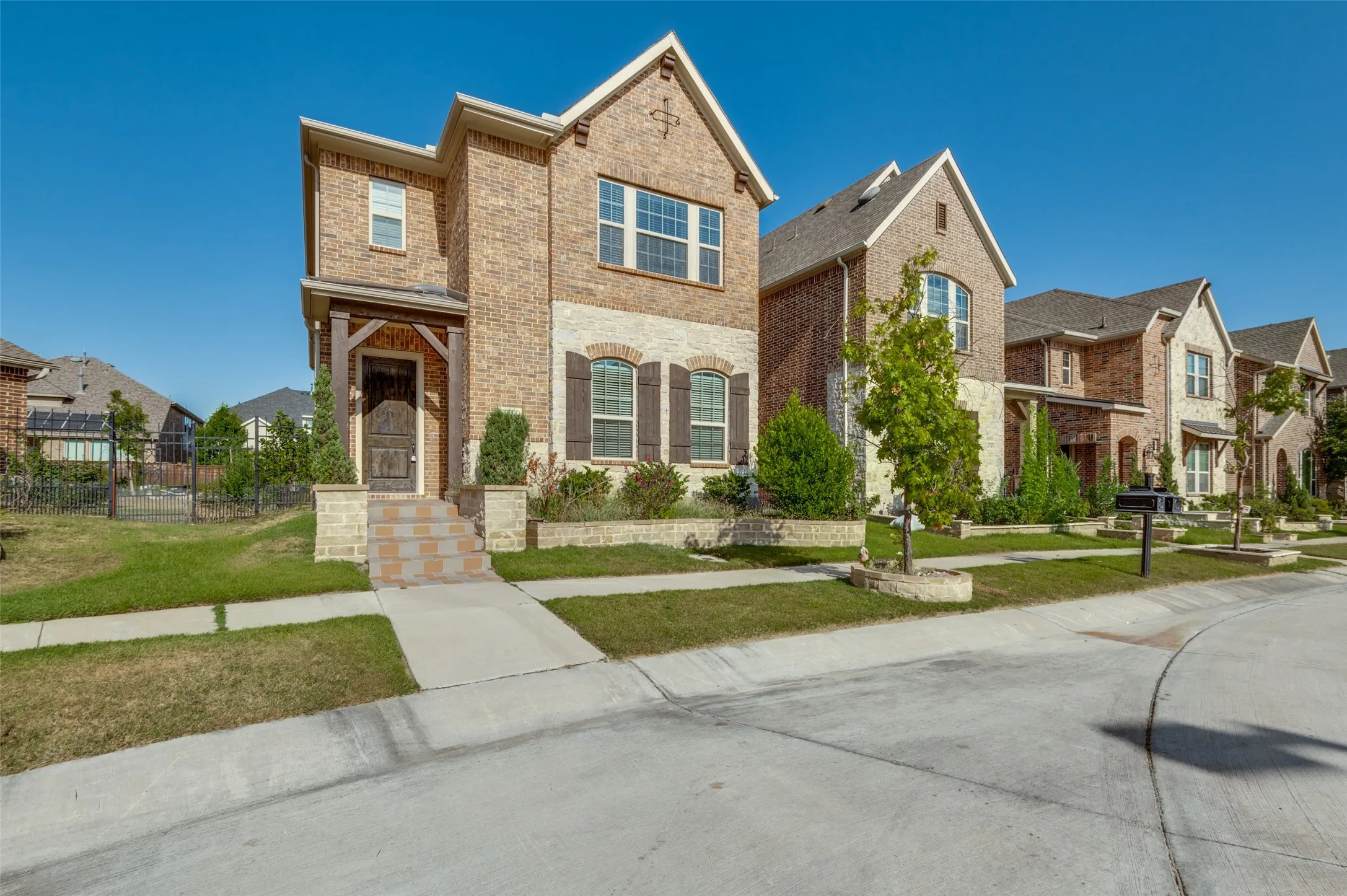 Single Family Residence For Rent in Dallas County , 6739 Palo Duro Drive, Irving, Texas 75063, 4 Bedroom, 4 Bathroom, 2 Garage spaces, 3,054 Sqft, built in 2017, mls#21341252, Real Estate Agent in Irving, Homes For Rent in Dallas county, Homes For Rent in Irving, Realtor in Irving Texas, Real Estate Brokerage Independent Realty Texas, Luminita Cordes Realtor