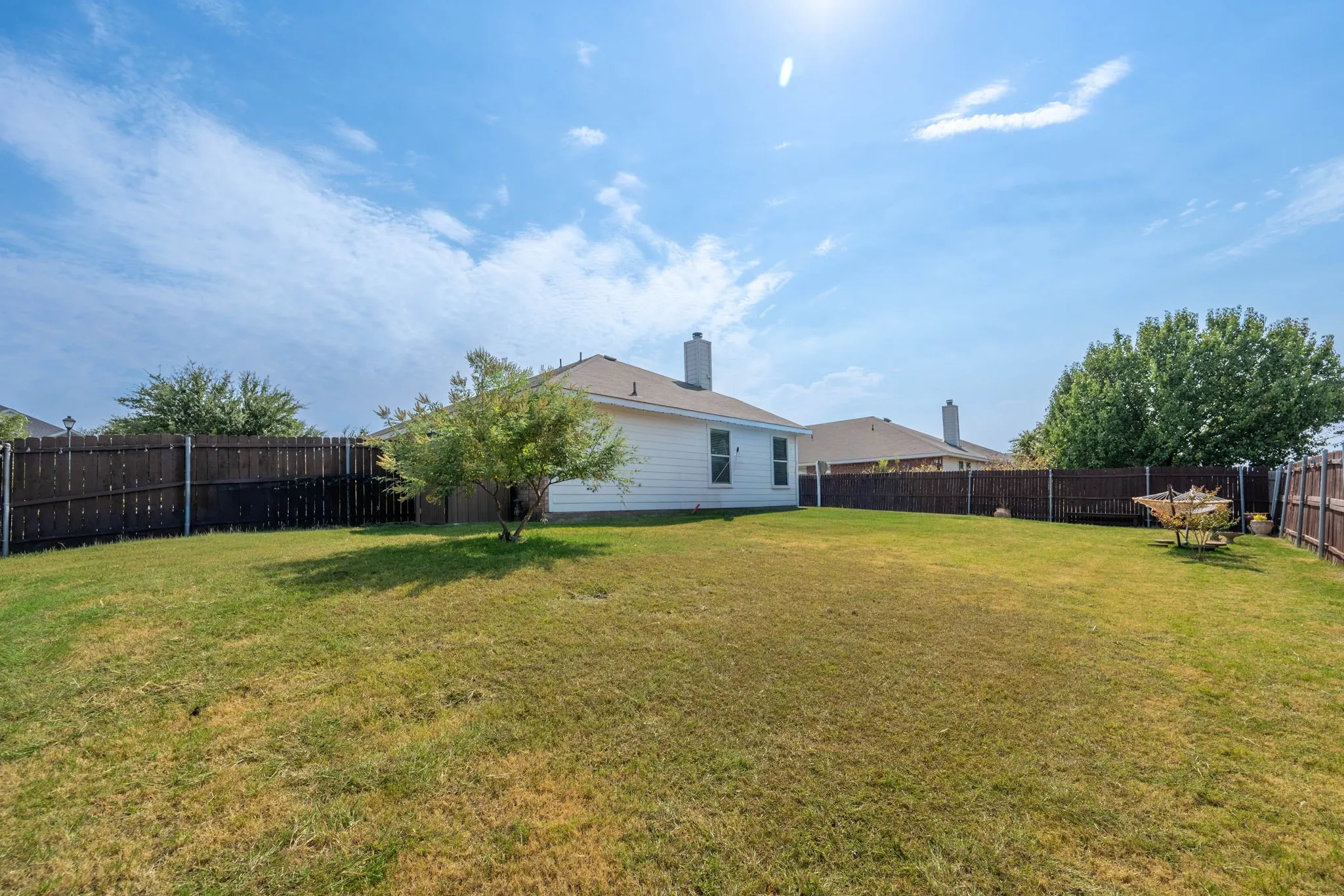 Single Family Residence For Sale in Rockwall County , 204 Cookston Lane, Royse City, Texas 75189, 3 Bedroom, 2 Bathroom, 2 Garage spaces, 1,891 Sqft, built in 2006, mls#21370535, Real Estate Agent in Royse City, Homes For Sale in Rockwall county, Homes For Sale in Royse City, Realtor in Royse City Texas, Real Estate Brokerage Independent Realty Texas, Luminita Cordes Realtor