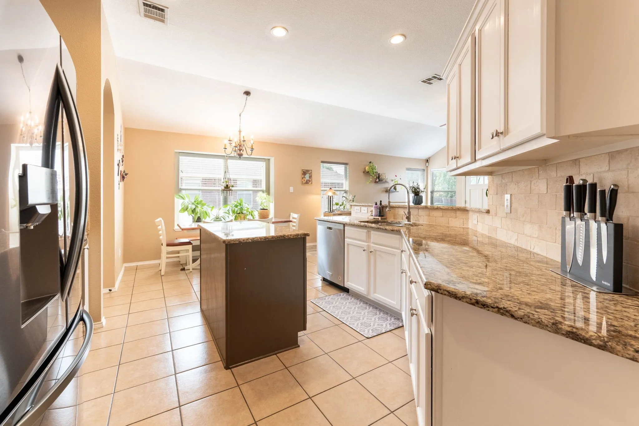 Single Family Residence For Sale in Rockwall County , 204 Cookston Lane, Royse City, Texas 75189, 3 Bedroom, 2 Bathroom, 2 Garage spaces, 1,891 Sqft, built in 2006, mls#21370535, Real Estate Agent in Royse City, Homes For Sale in Rockwall county, Homes For Sale in Royse City, Realtor in Royse City Texas, Real Estate Brokerage Independent Realty Texas, Luminita Cordes Realtor