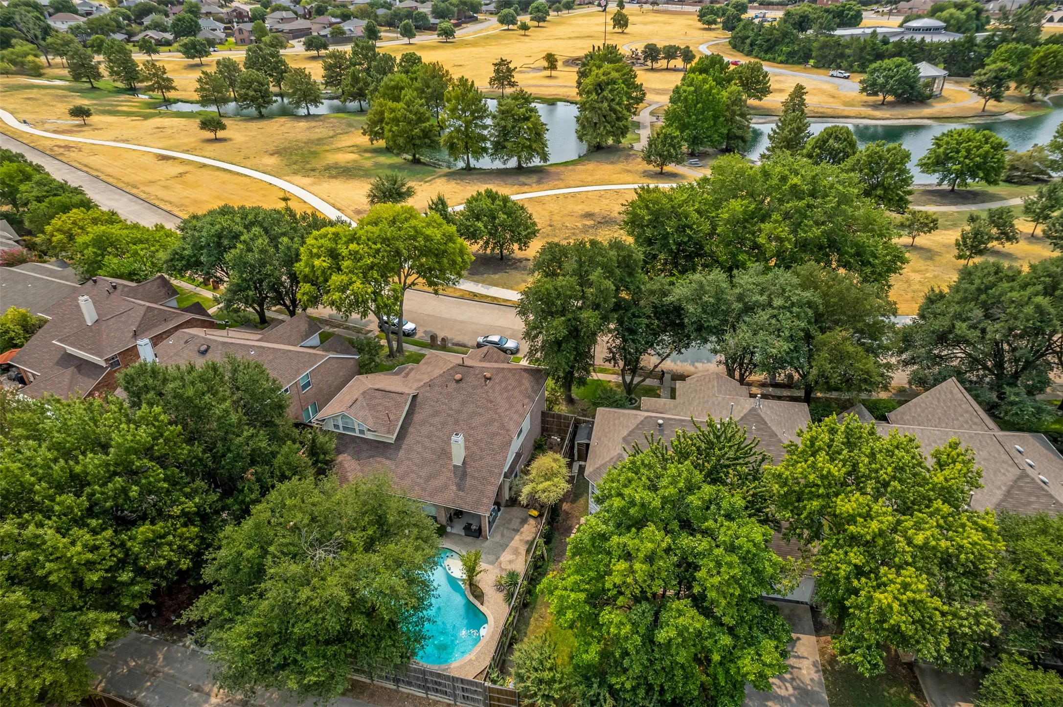 Single Family Residence For Sale in Collin County , 1119 Shadow Lakes Boulevard, Allen, Texas 75002, 4 Bedroom, 3 Bathroom, 2 Garage spaces, 2,923 Sqft, built in 1994, mls#21369608, Real Estate Agent in Allen, Homes For Sale in Collin county, Homes For Sale in Allen, Realtor in Allen Texas, Real Estate Brokerage Independent Realty Texas, Luminita Cordes Realtor
