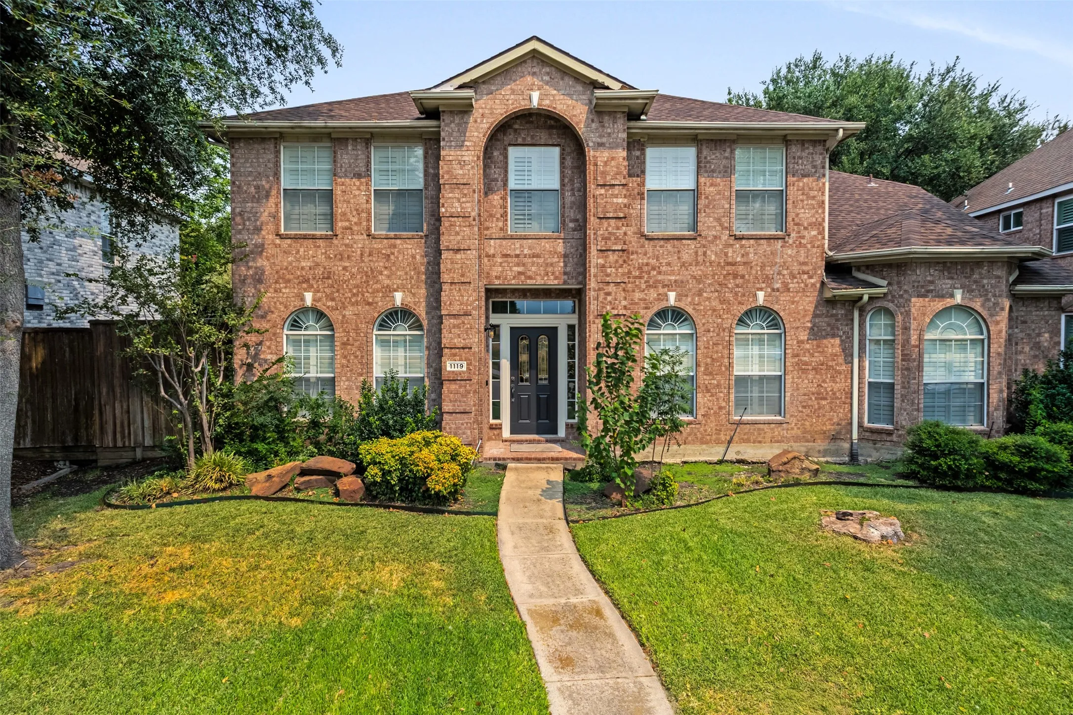 Single Family Residence For Sale in Collin County , 1119 Shadow Lakes Boulevard, Allen, Texas 75002, 4 Bedroom, 3 Bathroom, 2 Garage spaces, 2,923 Sqft, built in 1994, mls#21369608, Real Estate Agent in Allen, Homes For Sale in Collin county, Homes For Sale in Allen, Realtor in Allen Texas, Real Estate Brokerage Independent Realty Texas, Luminita Cordes Realtor