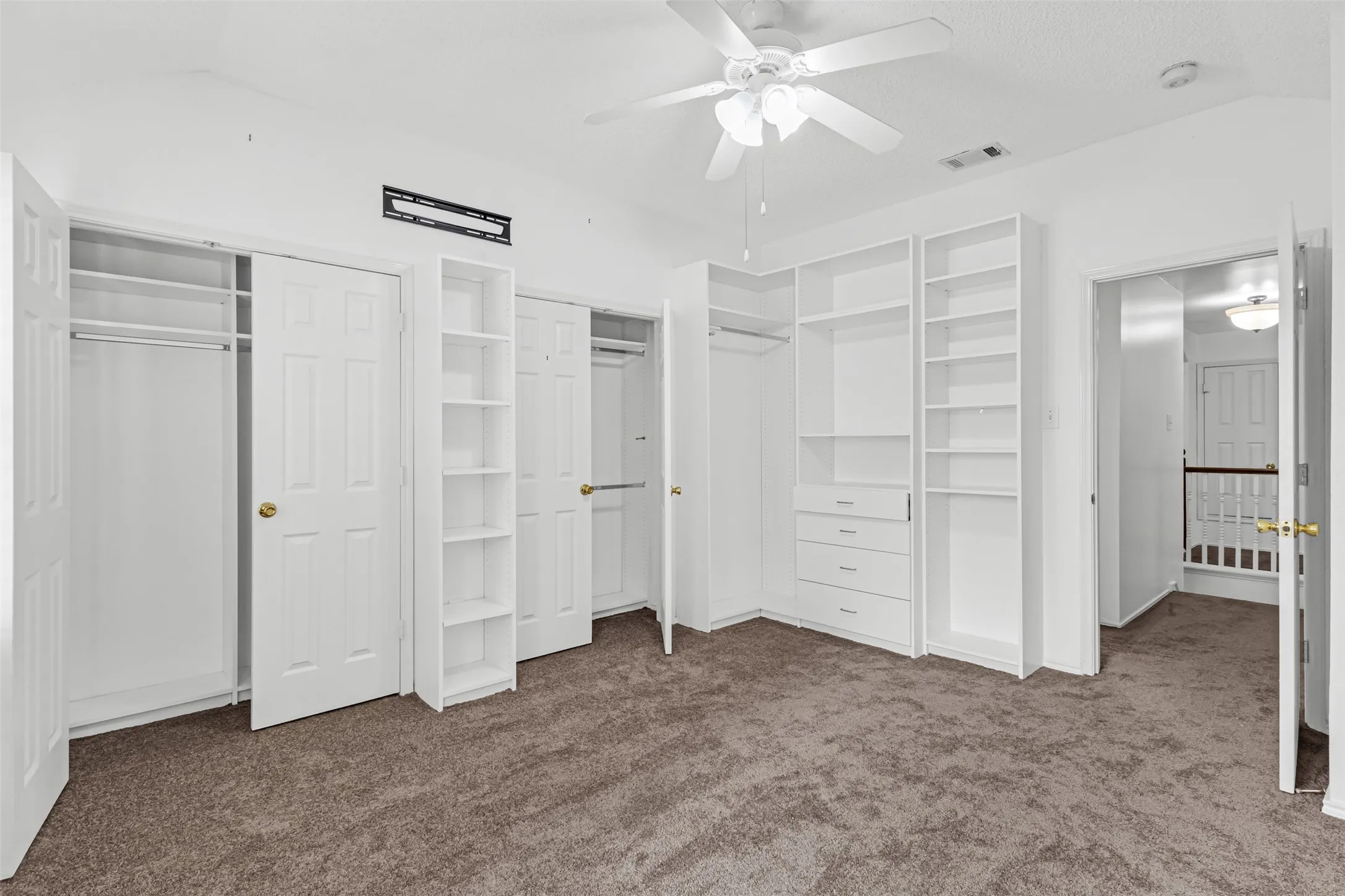 Single Family Residence For Sale in Collin County , 1119 Shadow Lakes Boulevard, Allen, Texas 75002, 4 Bedroom, 3 Bathroom, 2 Garage spaces, 2,923 Sqft, built in 1994, mls#21369608, Real Estate Agent in Allen, Homes For Sale in Collin county, Homes For Sale in Allen, Realtor in Allen Texas, Real Estate Brokerage Independent Realty Texas, Luminita Cordes Realtor