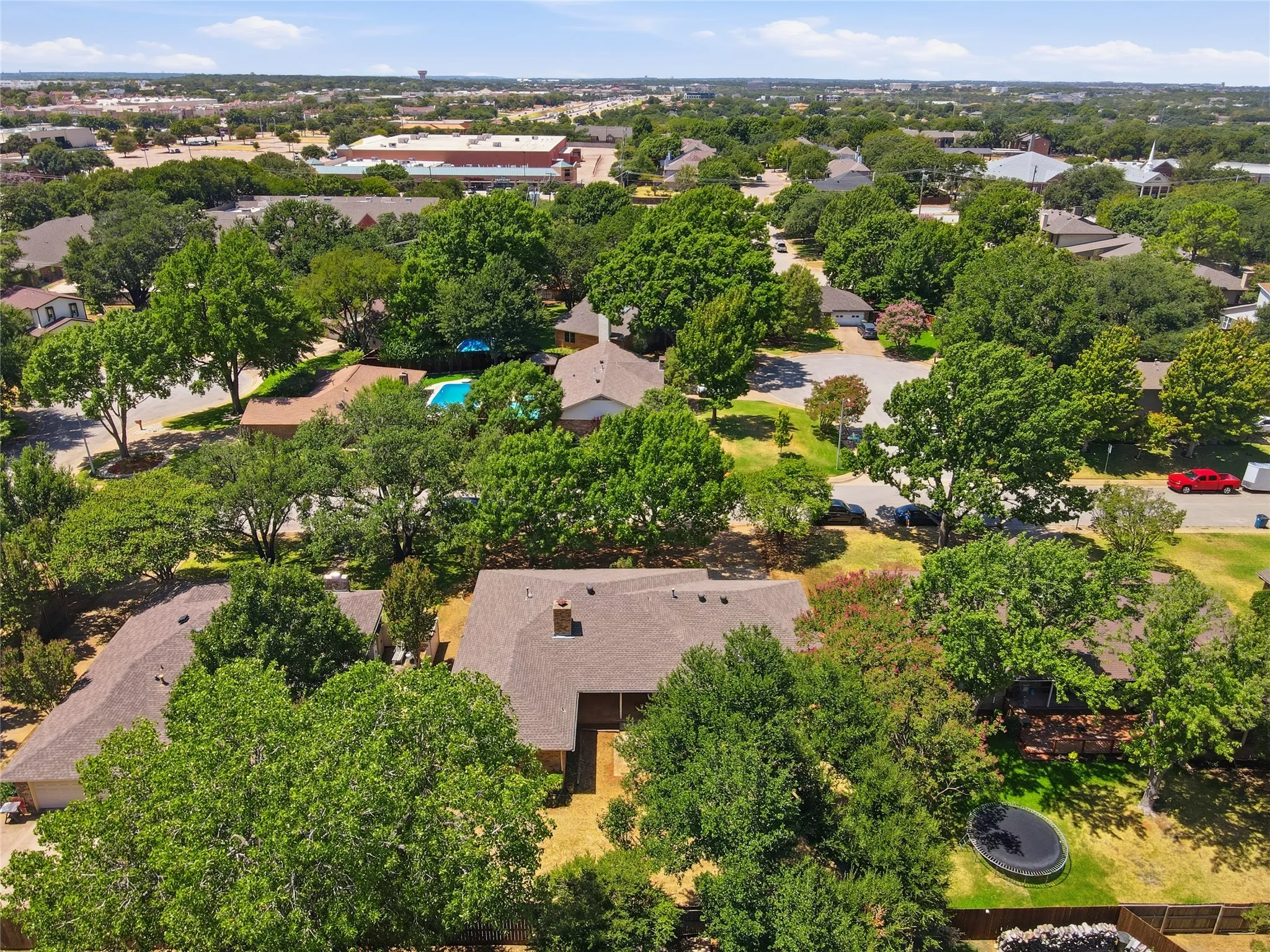 Single Family Residence For Sale in Tarrant County , 314 Brookside Drive, Grapevine, Texas 76051, 3 Bedroom, 2 Bathroom, 2 Garage spaces, 2,341 Sqft, built in 1979, mls#21368140, Real Estate Agent in Grapevine, Homes For Sale in Tarrant county, Homes For Sale in Grapevine, Realtor in Grapevine Texas, Real Estate Brokerage Independent Realty Texas, Luminita Cordes Realtor