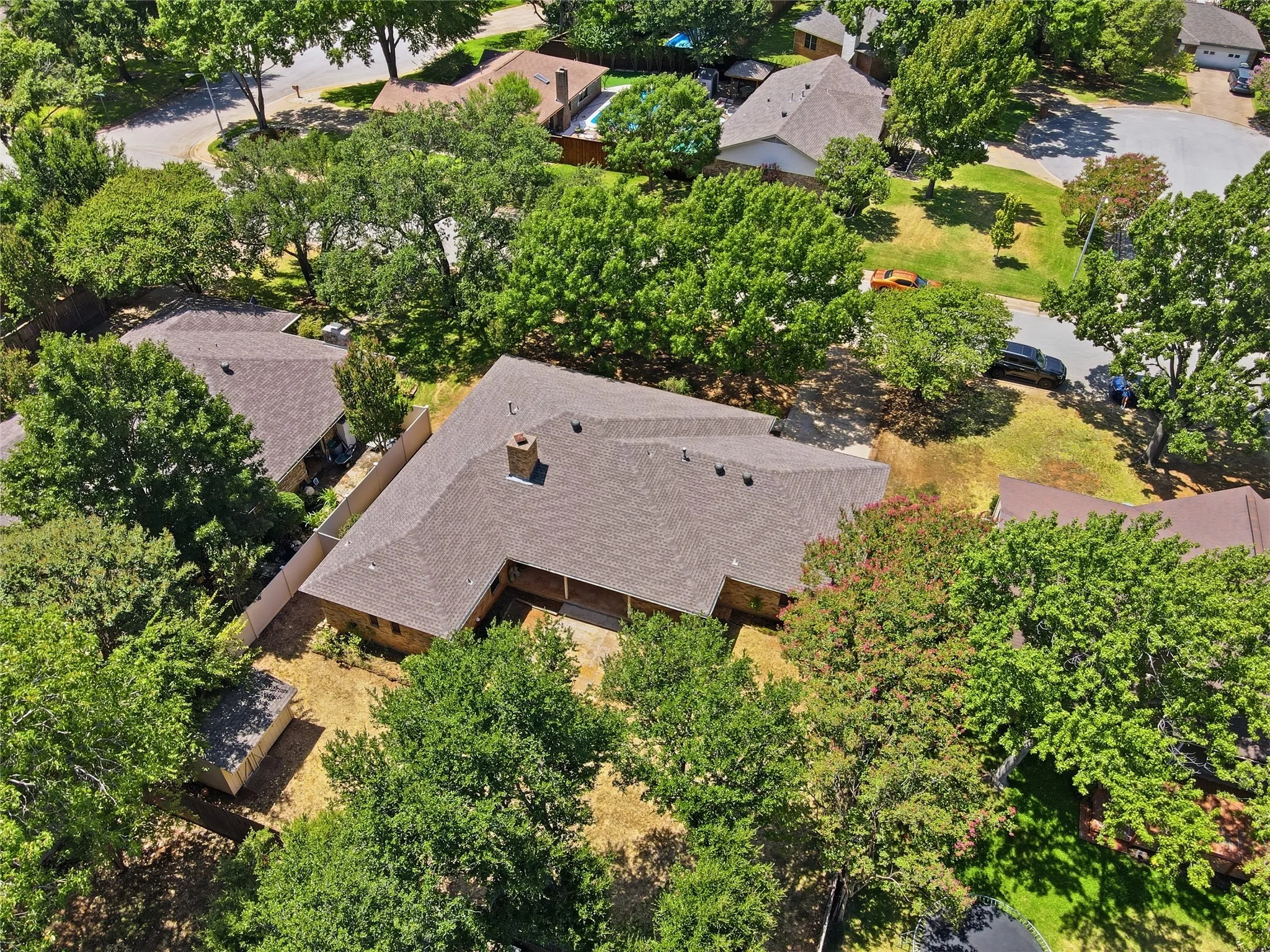 Single Family Residence For Sale in Tarrant County , 314 Brookside Drive, Grapevine, Texas 76051, 3 Bedroom, 2 Bathroom, 2 Garage spaces, 2,341 Sqft, built in 1979, mls#21368140, Real Estate Agent in Grapevine, Homes For Sale in Tarrant county, Homes For Sale in Grapevine, Realtor in Grapevine Texas, Real Estate Brokerage Independent Realty Texas, Luminita Cordes Realtor