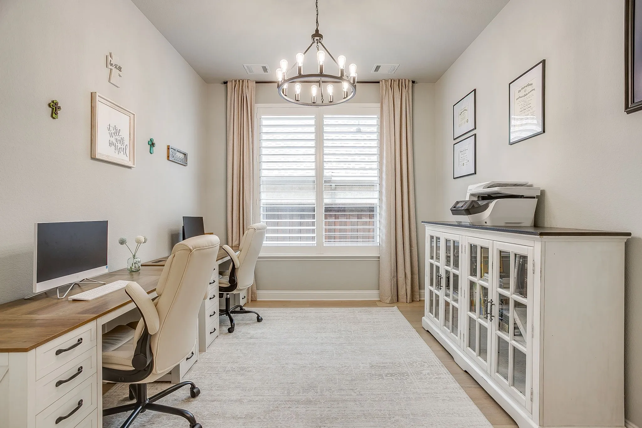 Single Family Residence For Sale in Parker County , 13648 Leatherstem Lane, Fort Worth, Texas 76008, 4 Bedroom, 4 Bathroom, 2 Garage spaces, 3,988 Sqft, built in 2018, mls#21370560, Real Estate Agent in Fort Worth, Homes For Sale in Parker county, Homes For Sale in Fort Worth, Realtor in Fort Worth Texas, Real Estate Brokerage Independent Realty Texas, Luminita Cordes Realtor