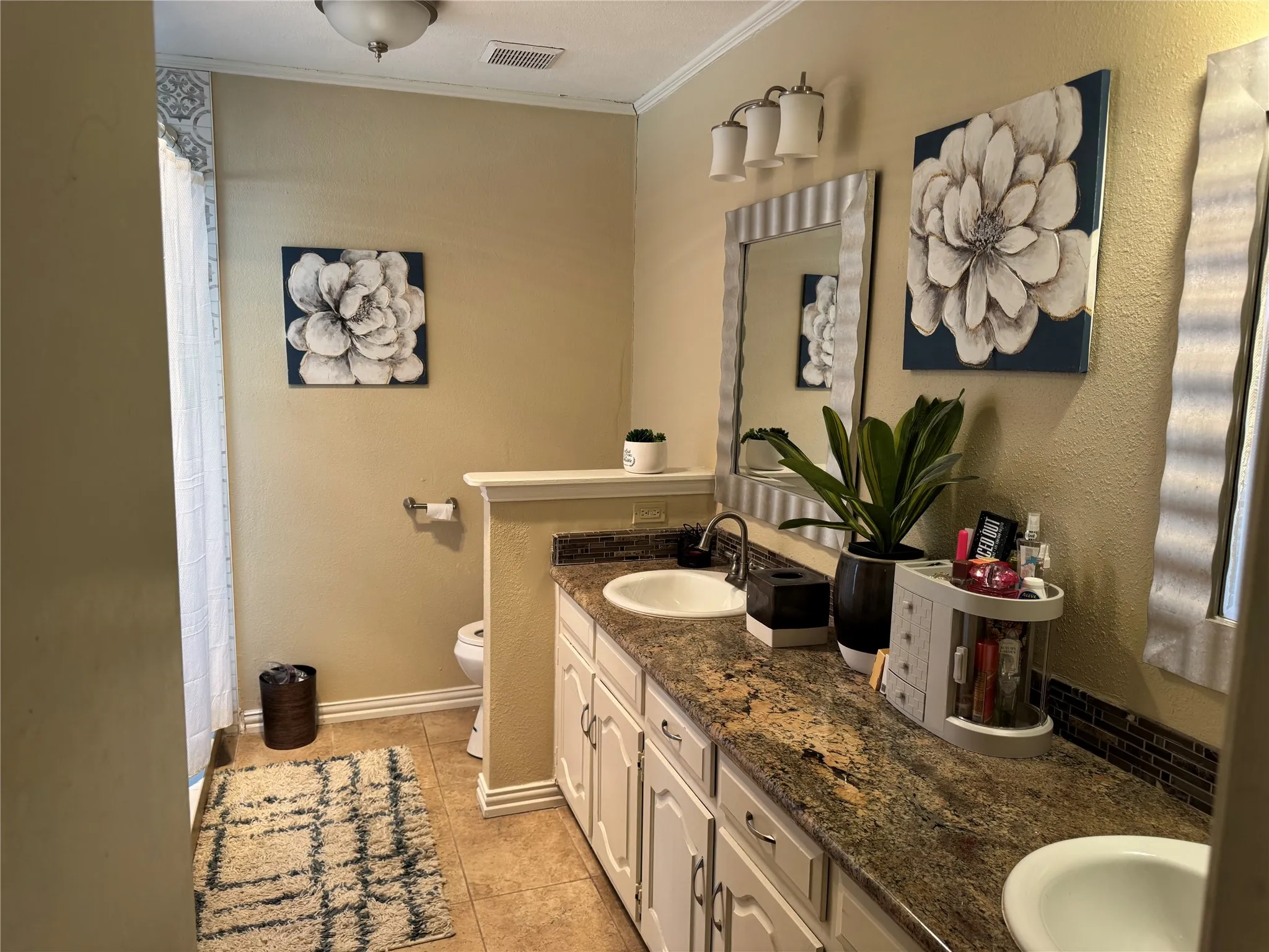 Single Family Residence For Sale in Dallas County , 428 River Oaks Lane, Richardson, Texas 75081, 2 Bedroom, 3 Bathroom, 2 Garage spaces, 1,657 Sqft, built in 1977, mls#21370557, Real Estate Agent in Richardson, Homes For Sale in Dallas county, Homes For Sale in Richardson, Realtor in Richardson Texas, Real Estate Brokerage Independent Realty Texas, Luminita Cordes Realtor
