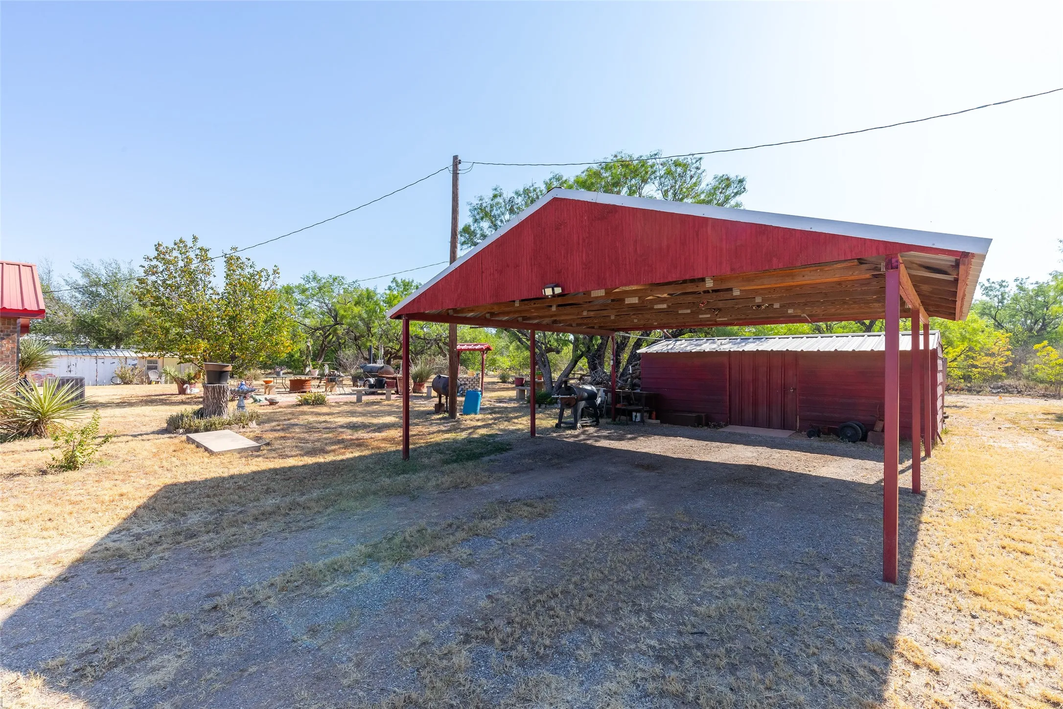 detached carport