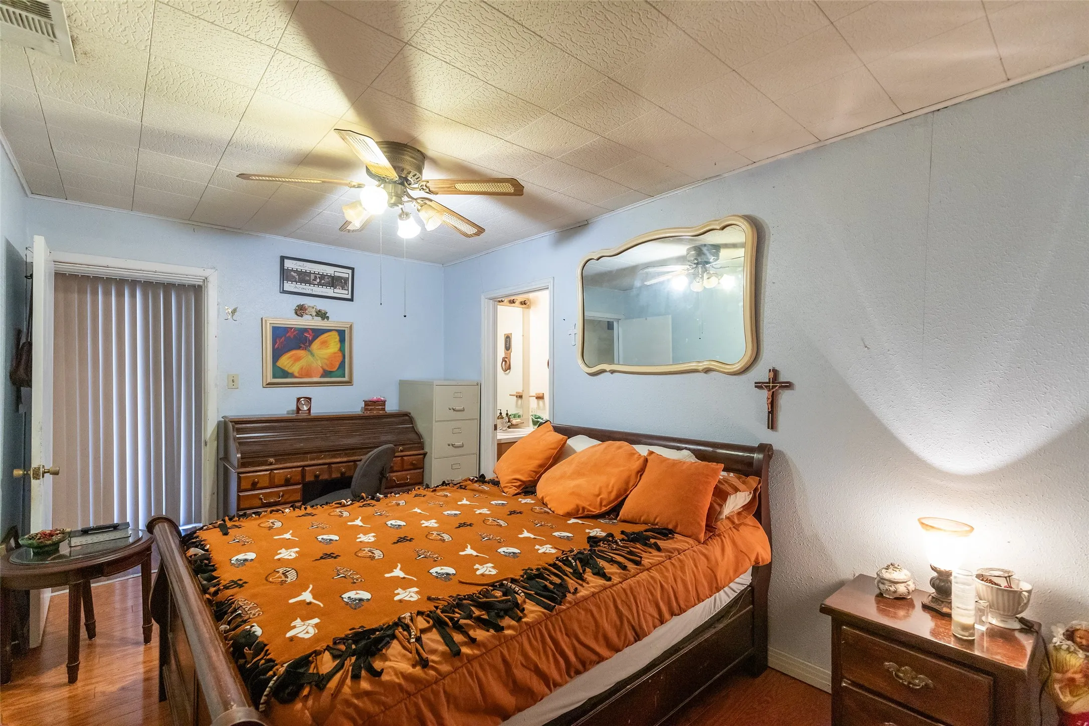 Single Family Residence For Sale in Jones County , 311 S Berthelot Street, Stamford, Texas 79553, 3 Bedroom, 2 Bathroom, Garage spaces, 2,304 Sqft, built in 1985, mls#21369273, Real Estate Agent in Stamford, Homes For Sale in Jones county, Homes For Sale in Stamford, Realtor in Stamford Texas, Real Estate Brokerage Independent Realty Texas, Luminita Cordes Realtor