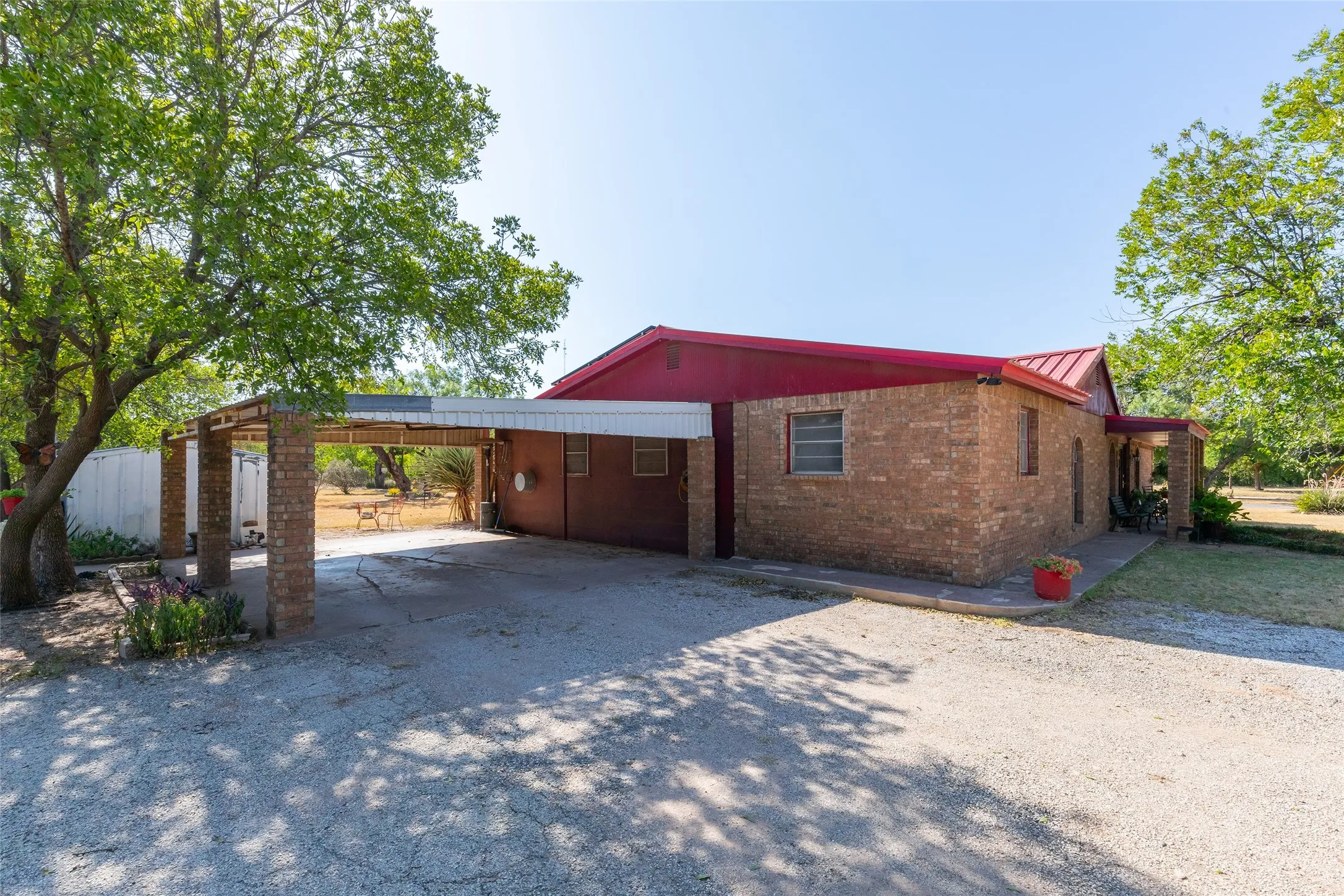 attached carport