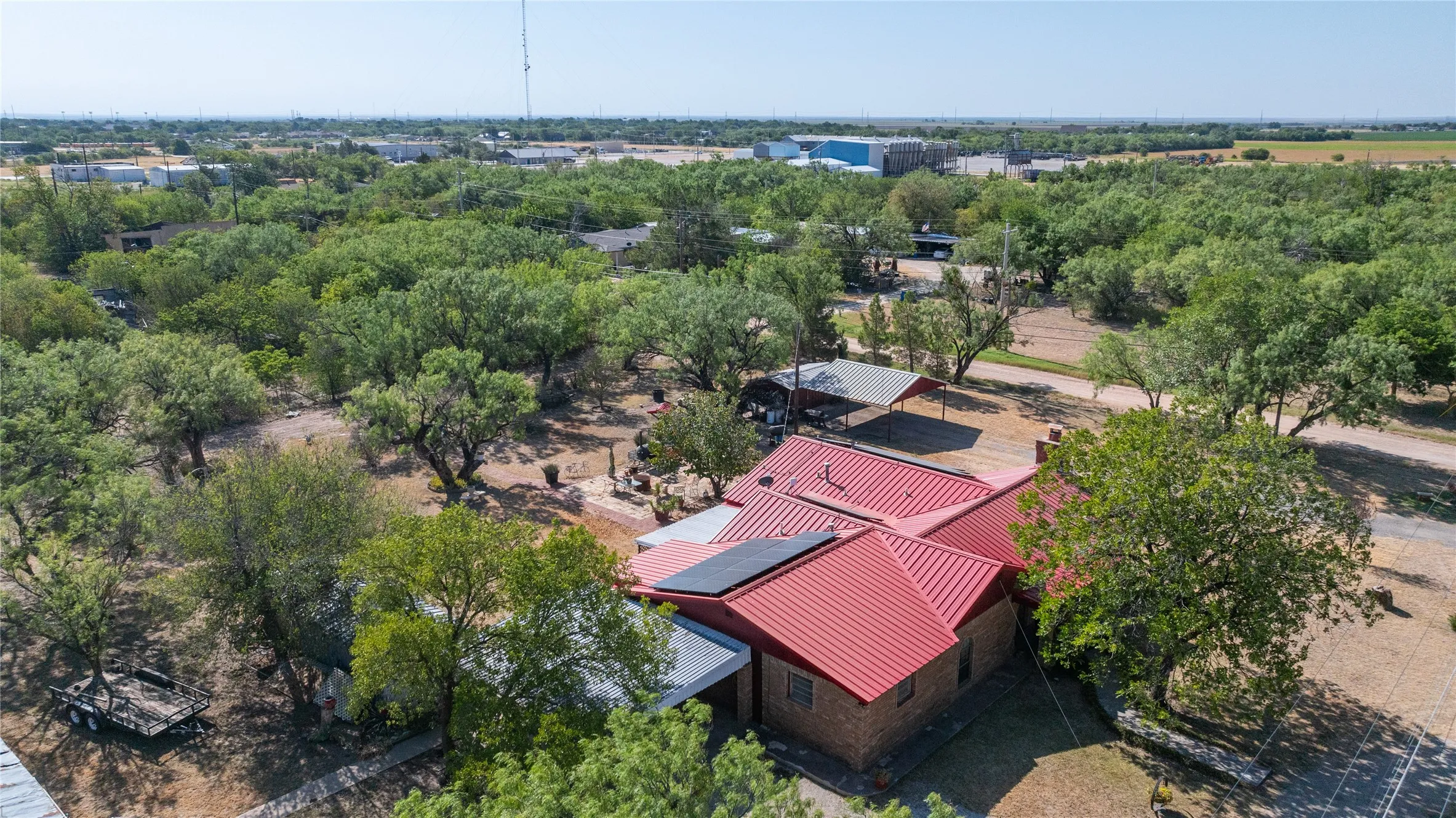 Single Family Residence For Sale in Jones County , 311 S Berthelot Street, Stamford, Texas 79553, 3 Bedroom, 2 Bathroom, Garage spaces, 2,304 Sqft, built in 1985, mls#21369273, Real Estate Agent in Stamford, Homes For Sale in Jones county, Homes For Sale in Stamford, Realtor in Stamford Texas, Real Estate Brokerage Independent Realty Texas, Luminita Cordes Realtor