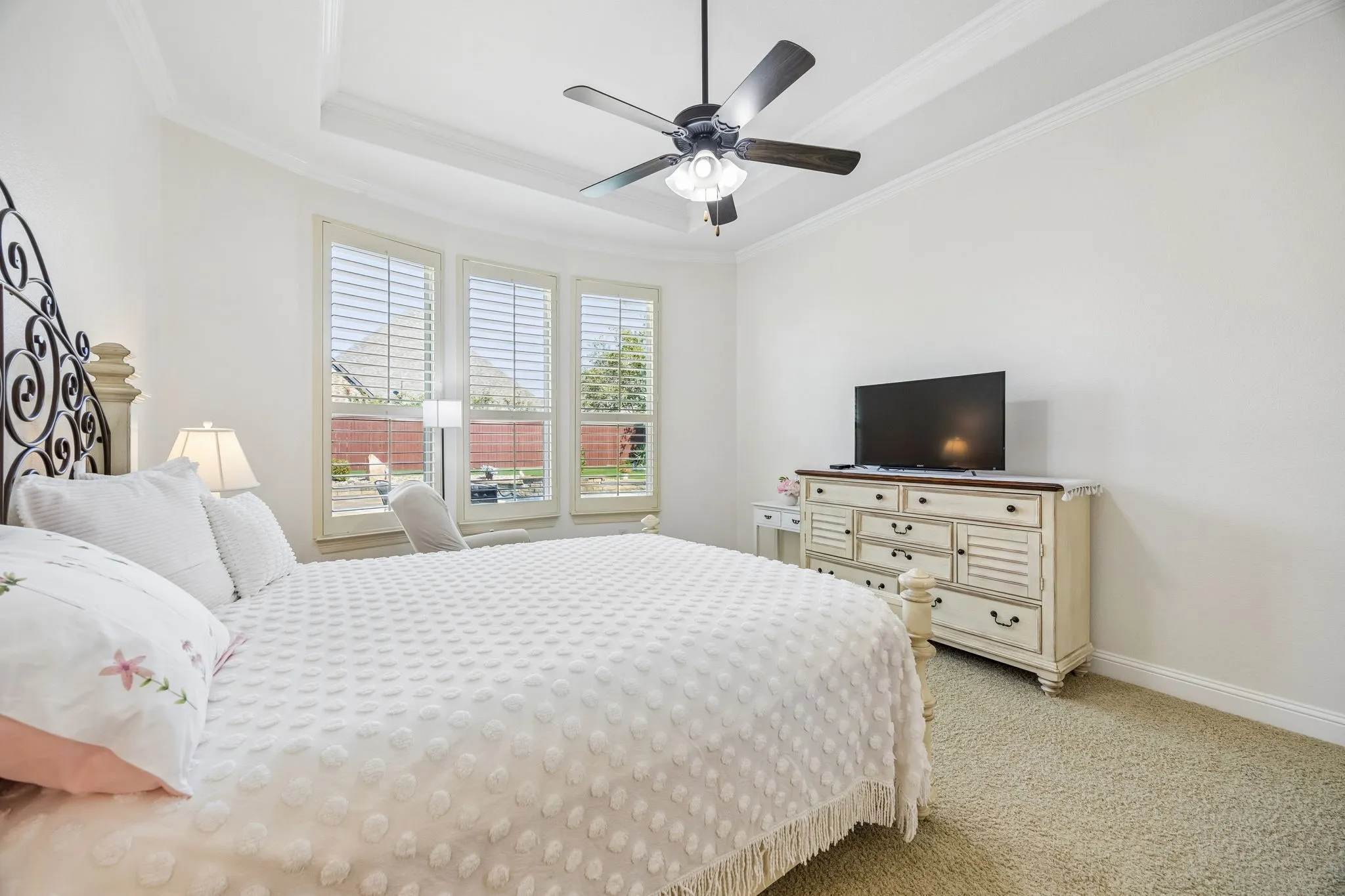 Single Family Residence For Sale in Tarrant County , 6413 Cimmaron Trail, Colleyville, Texas 76034, 3 Bedroom, 4 Bathroom, 2 Garage spaces, 2,558 Sqft, built in 2012, mls#21370569, Real Estate Agent in Colleyville, Homes For Sale in Tarrant county, Homes For Sale in Colleyville, Realtor in Colleyville Texas, Real Estate Brokerage Independent Realty Texas, Luminita Cordes Realtor