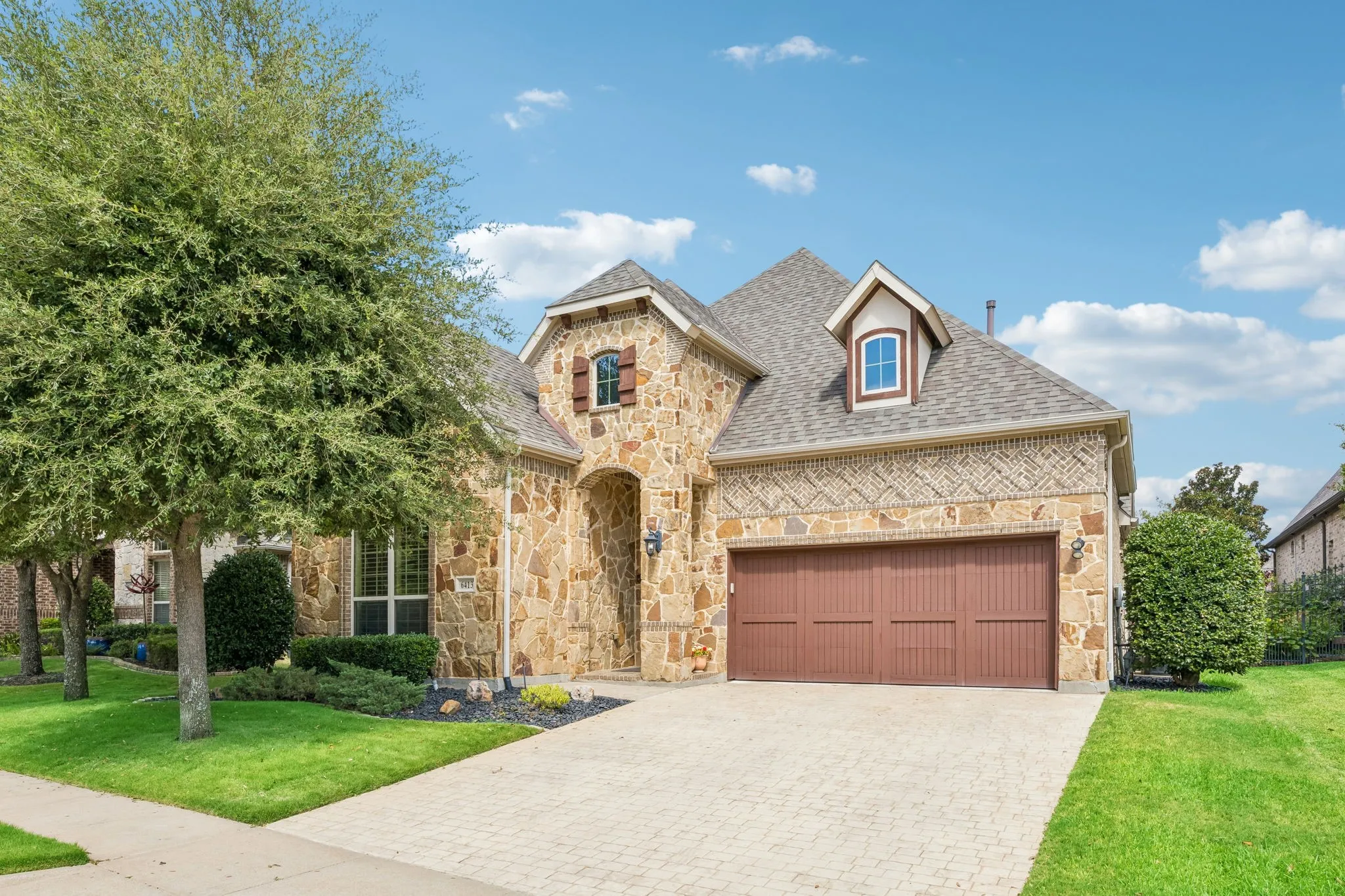 Single Family Residence For Sale in Tarrant County , 6413 Cimmaron Trail, Colleyville, Texas 76034, 3 Bedroom, 4 Bathroom, 2 Garage spaces, 2,558 Sqft, built in 2012, mls#21370569, Real Estate Agent in Colleyville, Homes For Sale in Tarrant county, Homes For Sale in Colleyville, Realtor in Colleyville Texas, Real Estate Brokerage Independent Realty Texas, Luminita Cordes Realtor