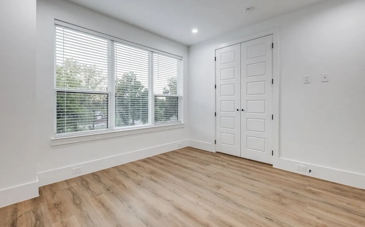 Duplex For Rent in Dallas County , 2345 Hondo Avenue, Dallas, Texas 75219, 4 Bedroom, 4 Bathroom, 2 Garage spaces, 2,803 Sqft, built in 2023, mls#21370565, Real Estate Agent in Dallas, Homes For Rent in Dallas county, Homes For Rent in Dallas, Realtor in Dallas Texas, Real Estate Brokerage Independent Realty Texas, Luminita Cordes Realtor