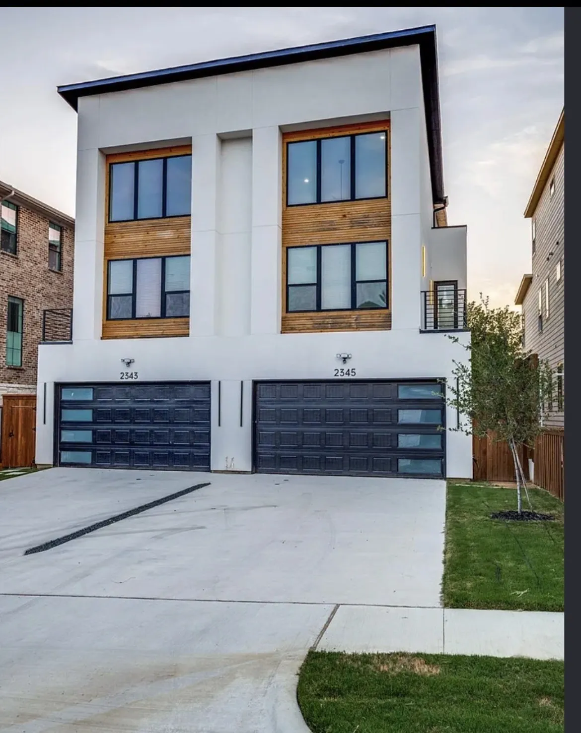 Duplex For Rent in Dallas County , 2345 Hondo Avenue, Dallas, Texas 75219, 4 Bedroom, 4 Bathroom, 2 Garage spaces, 2,803 Sqft, built in 2023, mls#21370565, Real Estate Agent in Dallas, Homes For Rent in Dallas county, Homes For Rent in Dallas, Realtor in Dallas Texas, Real Estate Brokerage Independent Realty Texas, Luminita Cordes Realtor