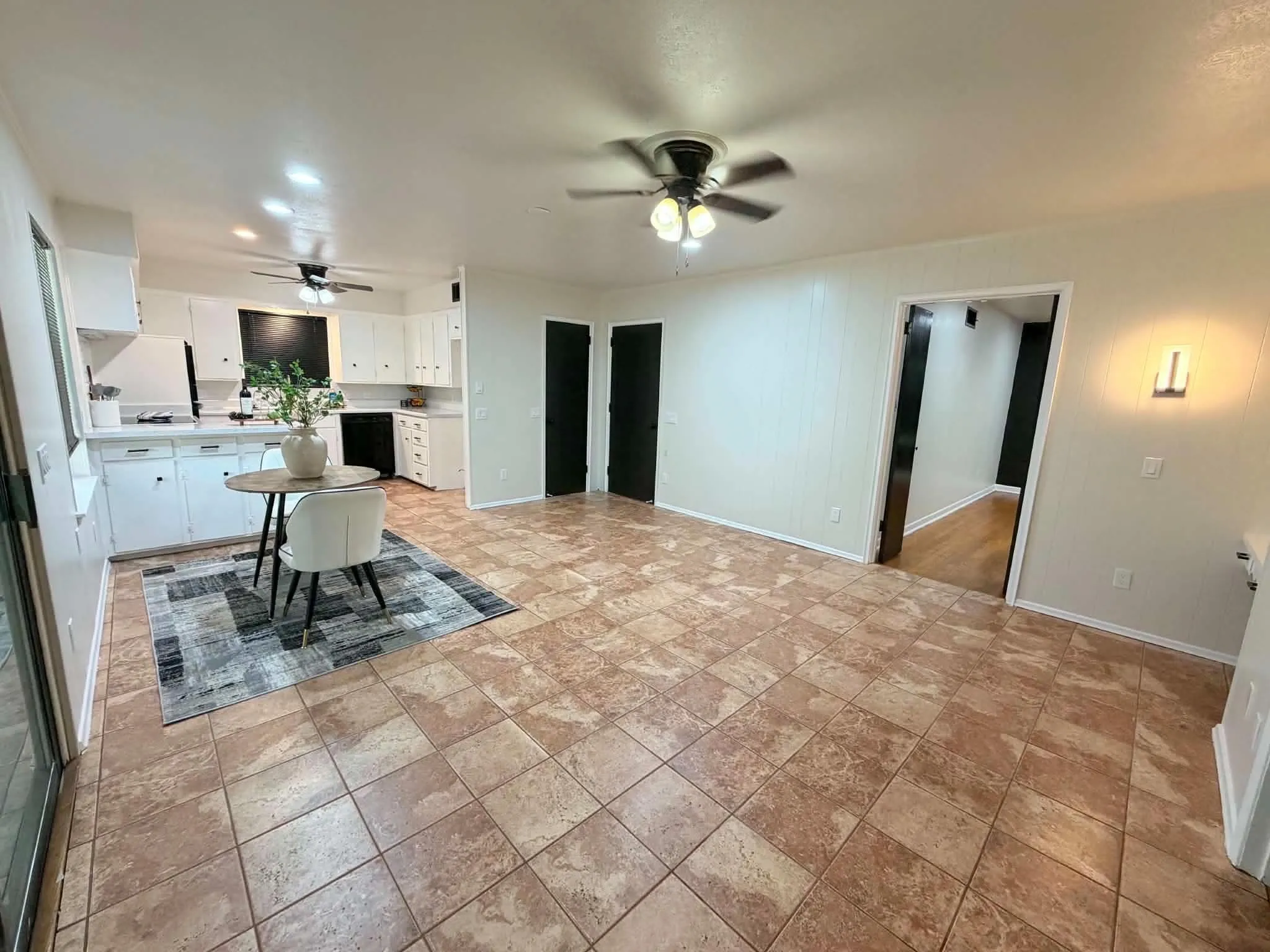 Single Family Residence For Sale in Dallas County , 1314 Charleston Drive, Garland, Texas 75041, 3 Bedroom, 2 Bathroom, 2 Garage spaces, 1,361 Sqft, built in 1961, mls#21370579, Real Estate Agent in Garland, Homes For Sale in Dallas county, Homes For Sale in Garland, Realtor in Garland Texas, Real Estate Brokerage Independent Realty Texas, Luminita Cordes Realtor