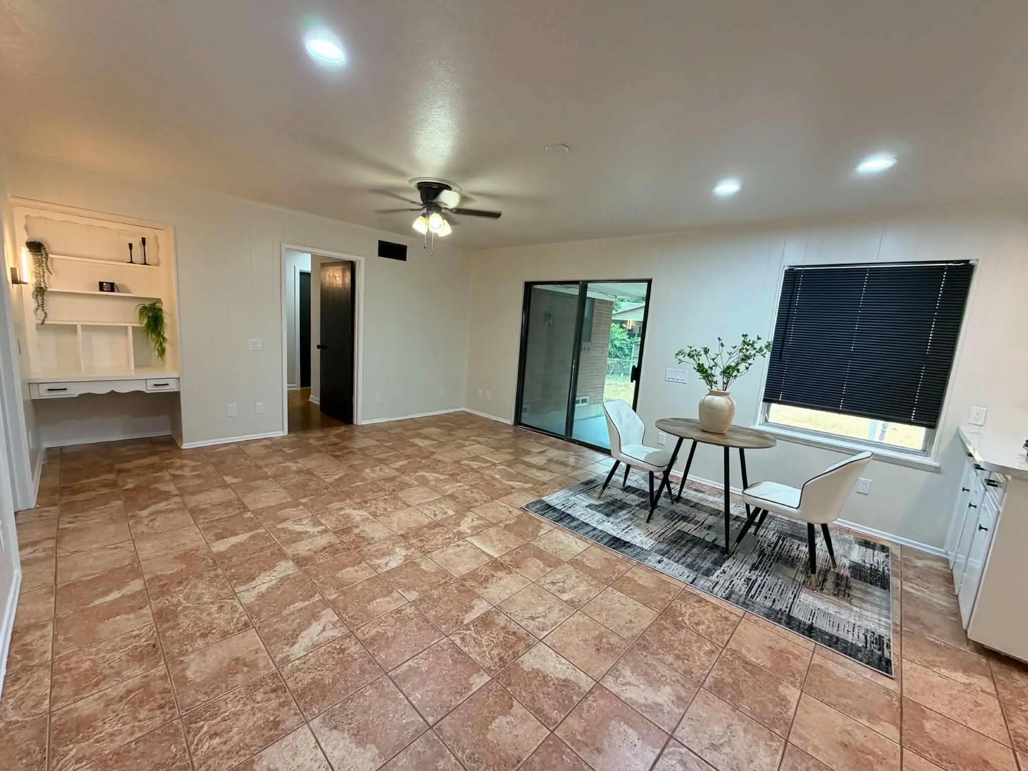 Single Family Residence For Sale in Dallas County , 1314 Charleston Drive, Garland, Texas 75041, 3 Bedroom, 2 Bathroom, 2 Garage spaces, 1,361 Sqft, built in 1961, mls#21370579, Real Estate Agent in Garland, Homes For Sale in Dallas county, Homes For Sale in Garland, Realtor in Garland Texas, Real Estate Brokerage Independent Realty Texas, Luminita Cordes Realtor