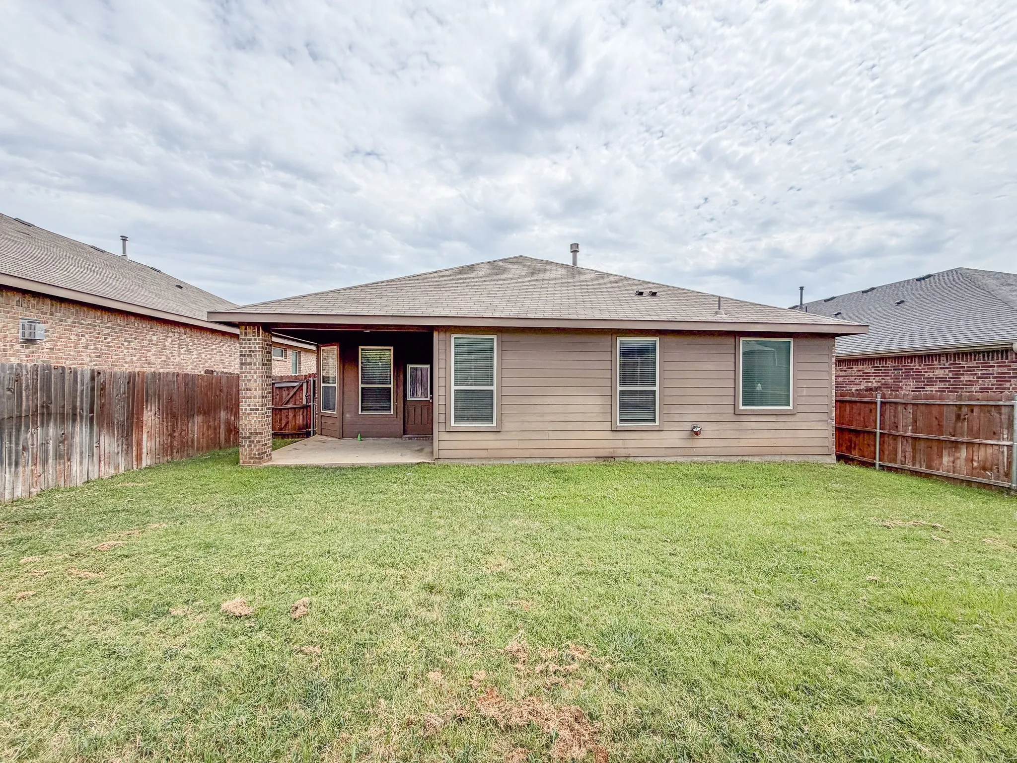 Single Family Residence For Sale in Denton County , 15721 Buffalo Nickel Drive, Fort Worth, Texas 76177, 4 Bedroom, 2 Bathroom, 2 Garage spaces, 1,773 Sqft, built in 2017, mls#21362192, Real Estate Agent in Fort Worth, Homes For Sale in Denton county, Homes For Sale in Fort Worth, Realtor in Fort Worth Texas, Real Estate Brokerage Independent Realty Texas, Luminita Cordes Realtor
