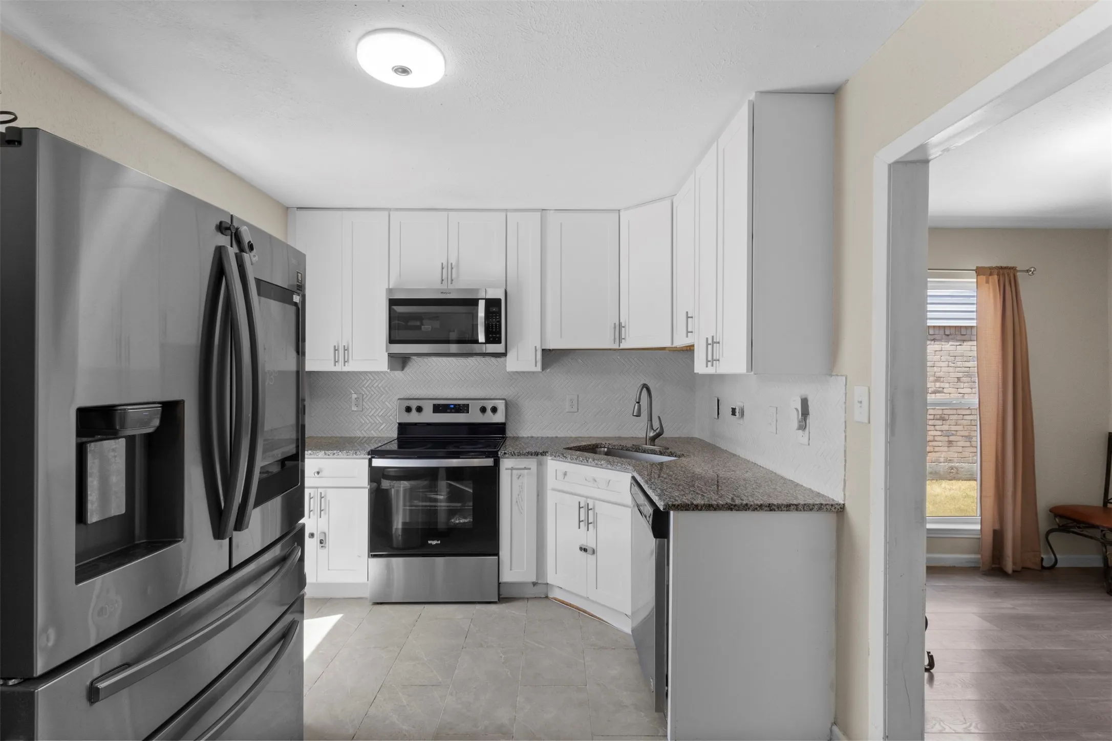 Single Family Residence For Sale in Dallas County , 1309 Glenwood Street, Grand Prairie, Texas 75052, 4 Bedroom, 3 Bathroom, Garage spaces, 1,919 Sqft, built in 1977, mls#21370067, Real Estate Agent in Grand Prairie, Homes For Sale in Dallas county, Homes For Sale in Grand Prairie, Realtor in Grand Prairie Texas, Real Estate Brokerage Independent Realty Texas, Luminita Cordes Realtor