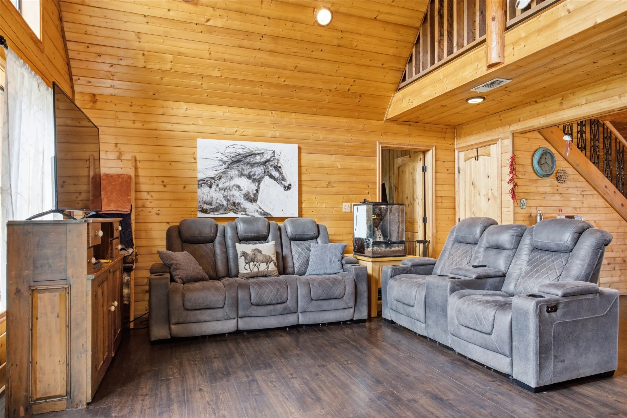 Single Family Residence For Sale in Lamar County , 1956 County Road 27100, Roxton, Texas 75477, 4 Bedroom, 3 Bathroom, 2 Garage spaces, 1,944 Sqft, built in 2011, mls#21370046, Real Estate Agent in Roxton, Homes For Sale in Lamar county, Homes For Sale in Roxton, Realtor in Roxton Texas, Real Estate Brokerage Independent Realty Texas, Luminita Cordes Realtor