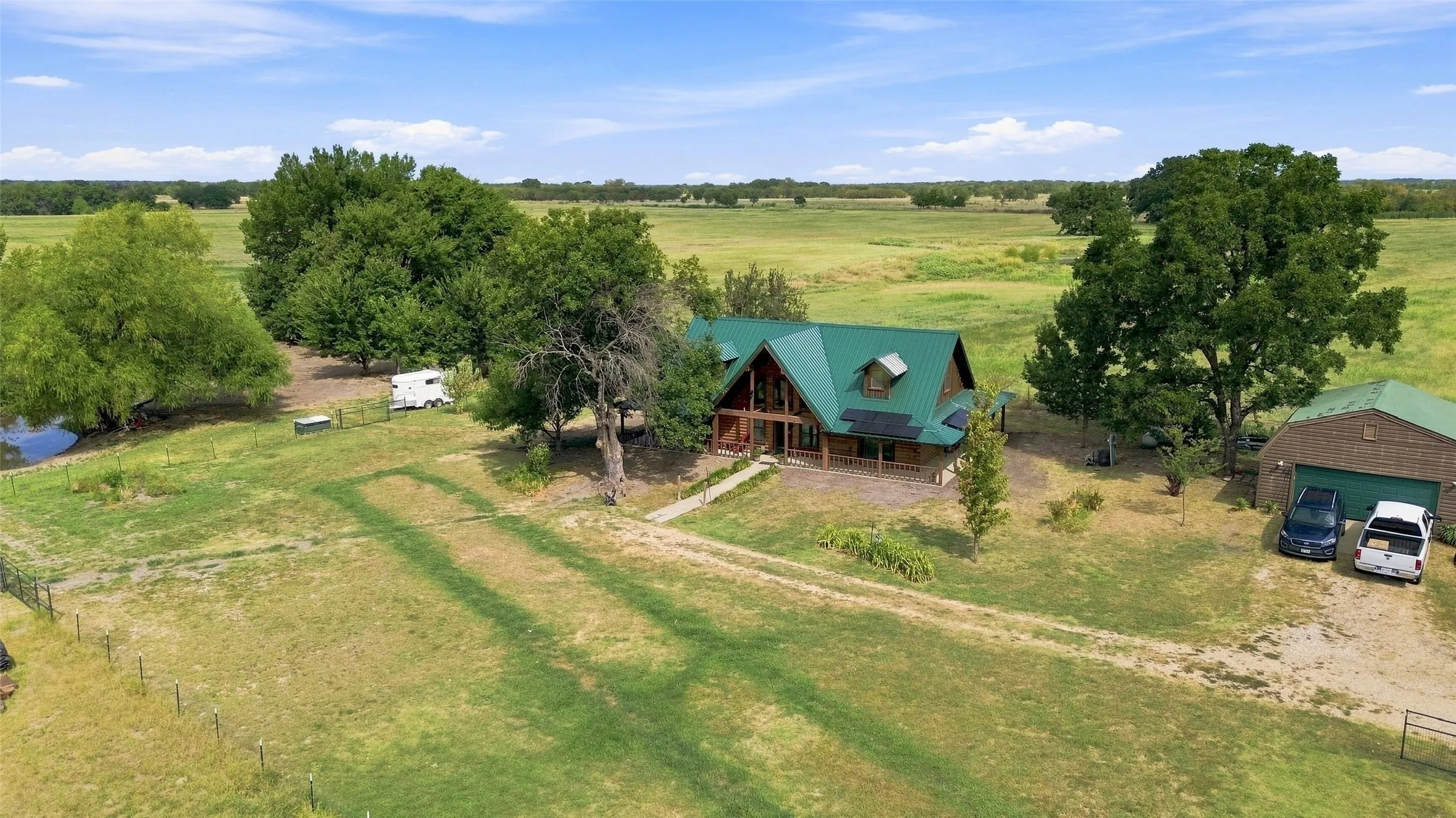 Single Family Residence For Sale in Lamar County , 1956 County Road 27100, Roxton, Texas 75477, 4 Bedroom, 3 Bathroom, 2 Garage spaces, 1,944 Sqft, built in 2011, mls#21370046, Real Estate Agent in Roxton, Homes For Sale in Lamar county, Homes For Sale in Roxton, Realtor in Roxton Texas, Real Estate Brokerage Independent Realty Texas, Luminita Cordes Realtor