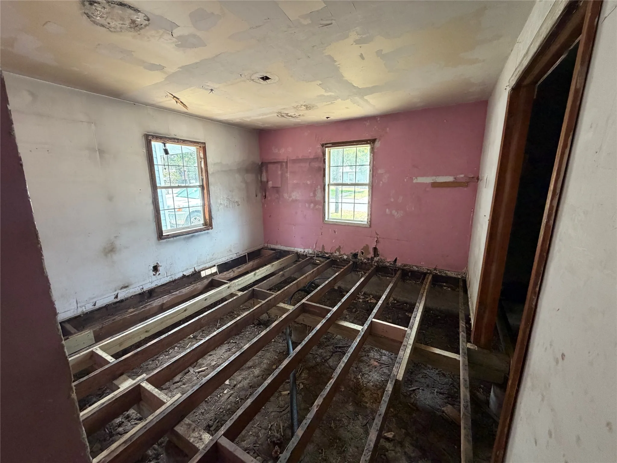 Single Family Residence For Sale in Grayson County , 327 W Hester Street, Sherman, Texas 75090, 3 Bedroom, 2 Bathroom, 1 Garage spaces, 1,280 Sqft, built in 1950, mls#21370563, Real Estate Agent in Sherman, Homes For Sale in Grayson county, Homes For Sale in Sherman, Realtor in Sherman Texas, Real Estate Brokerage Independent Realty Texas, Luminita Cordes Realtor