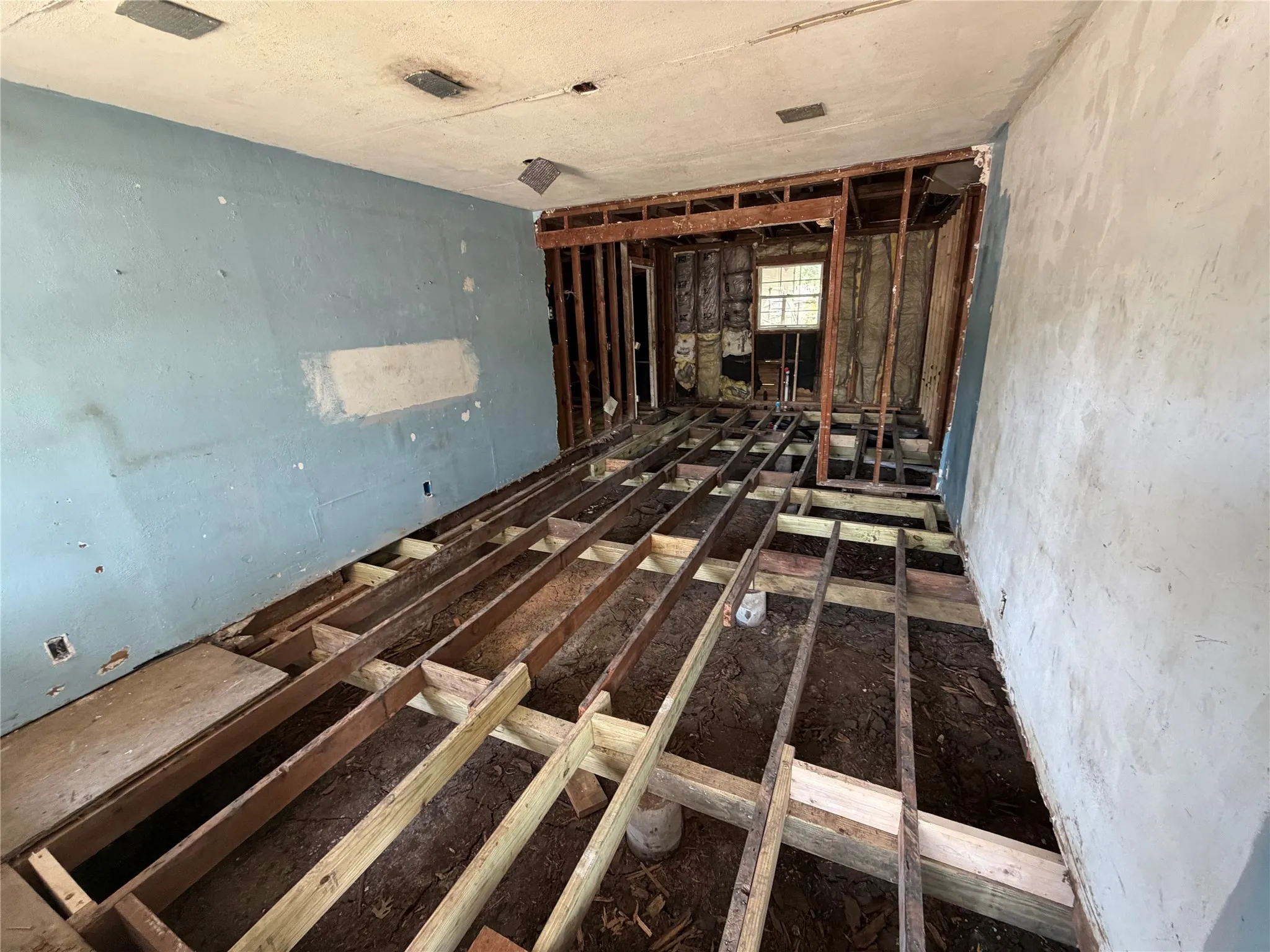 Single Family Residence For Sale in Grayson County , 327 W Hester Street, Sherman, Texas 75090, 3 Bedroom, 2 Bathroom, 1 Garage spaces, 1,280 Sqft, built in 1950, mls#21370563, Real Estate Agent in Sherman, Homes For Sale in Grayson county, Homes For Sale in Sherman, Realtor in Sherman Texas, Real Estate Brokerage Independent Realty Texas, Luminita Cordes Realtor