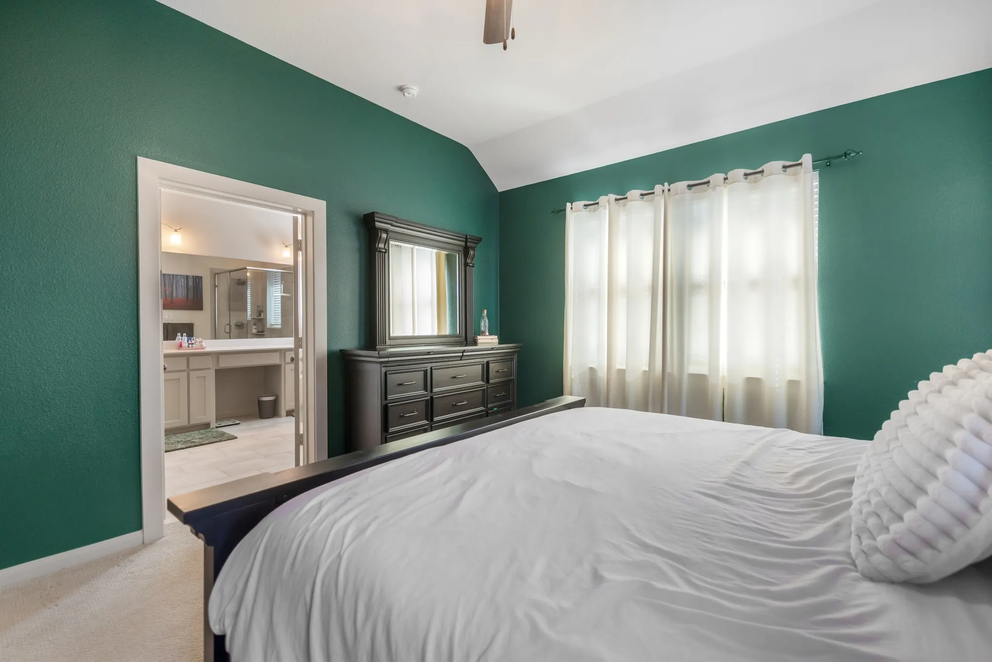 Single Family Residence For Sale in Tarrant County , 4506 Spanish Indigo Lane, Arlington, Texas 76005, 3 Bedroom, 3 Bathroom, 2 Garage spaces, 2,384 Sqft, built in 2018, mls#21368784, Real Estate Agent in Arlington, Homes For Sale in Tarrant county, Homes For Sale in Arlington, Realtor in Arlington Texas, Real Estate Brokerage Independent Realty Texas, Luminita Cordes Realtor