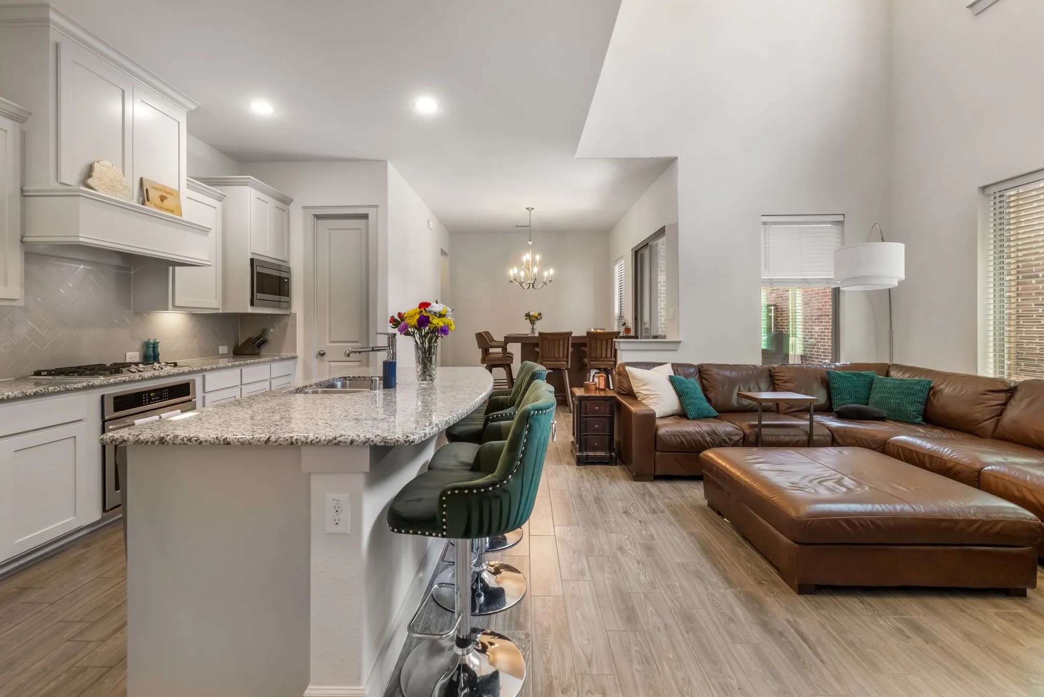 Single Family Residence For Sale in Tarrant County , 4506 Spanish Indigo Lane, Arlington, Texas 76005, 3 Bedroom, 3 Bathroom, 2 Garage spaces, 2,384 Sqft, built in 2018, mls#21368784, Real Estate Agent in Arlington, Homes For Sale in Tarrant county, Homes For Sale in Arlington, Realtor in Arlington Texas, Real Estate Brokerage Independent Realty Texas, Luminita Cordes Realtor